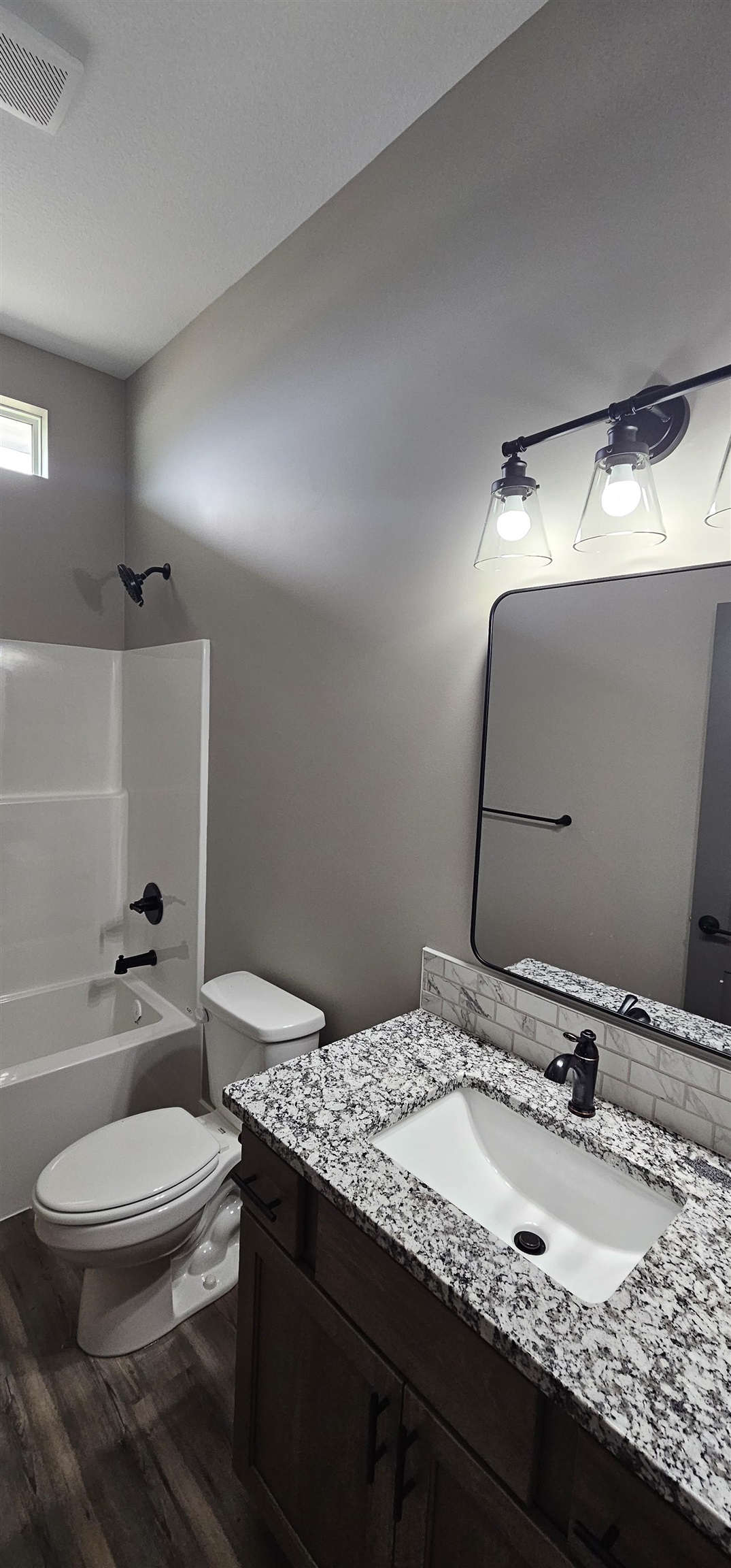 1511 E Midway Ct Property Photo 22
