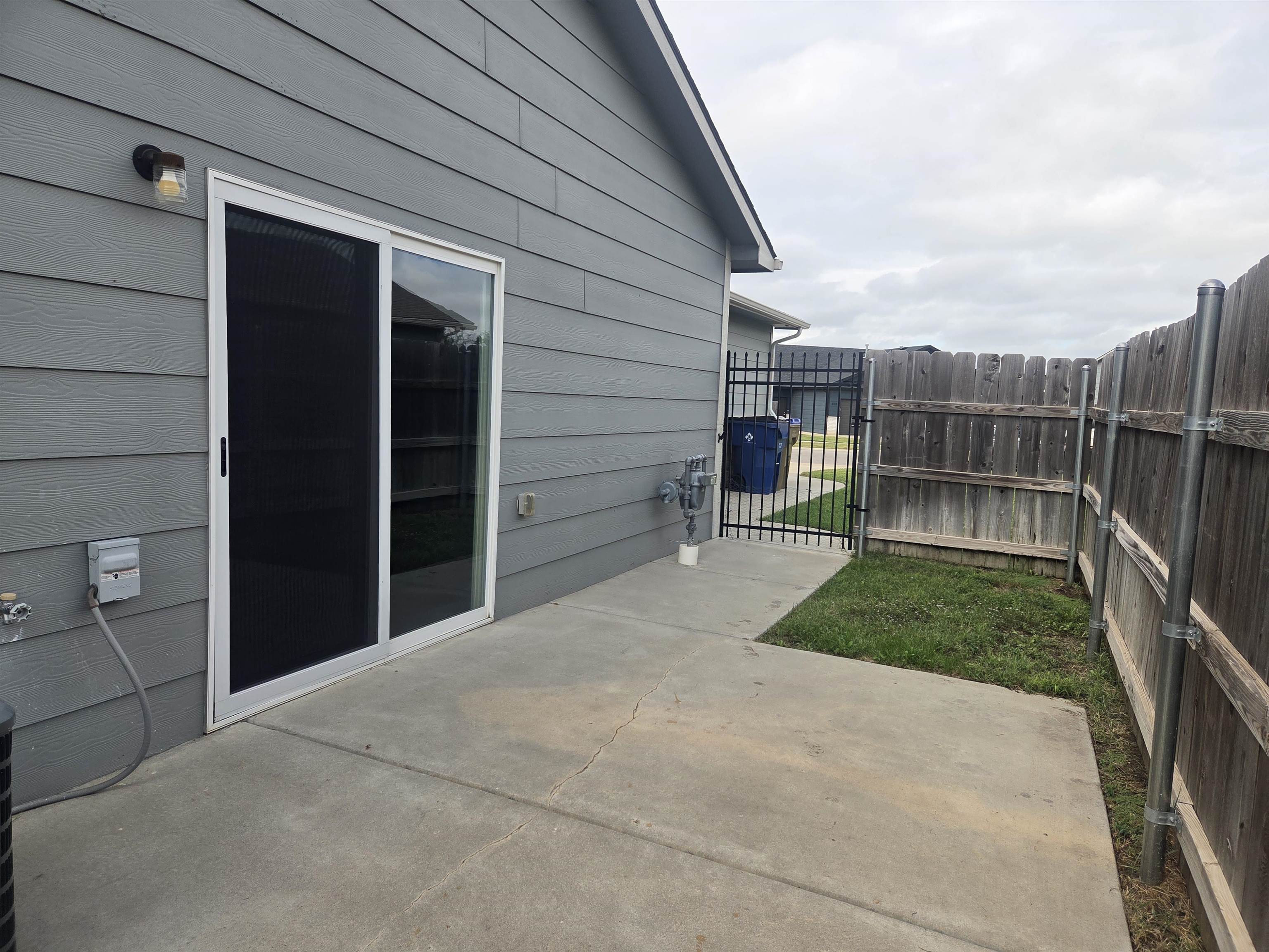 614 N Grandstone Property Photo 24