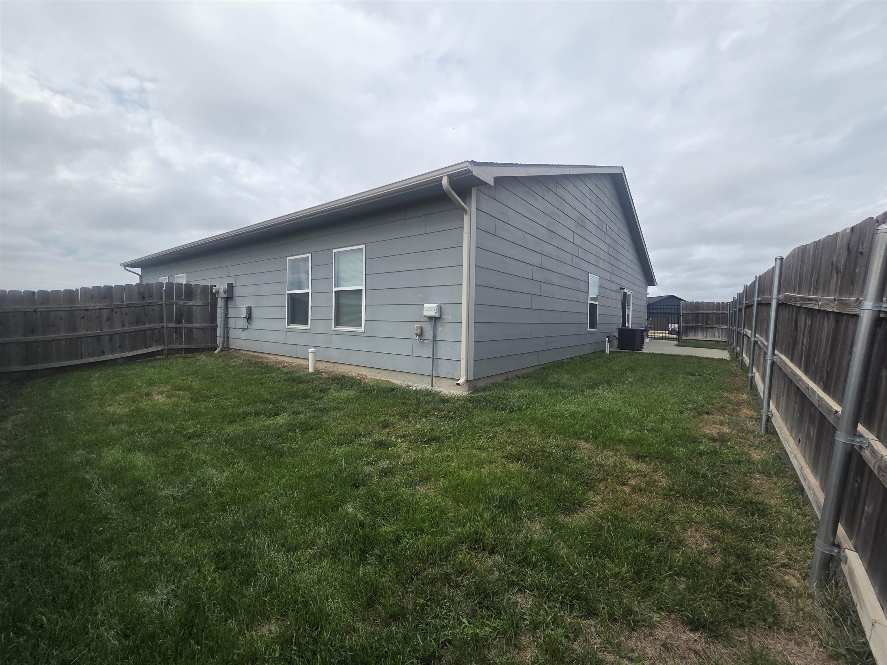 614 N Grandstone Property Photo 25