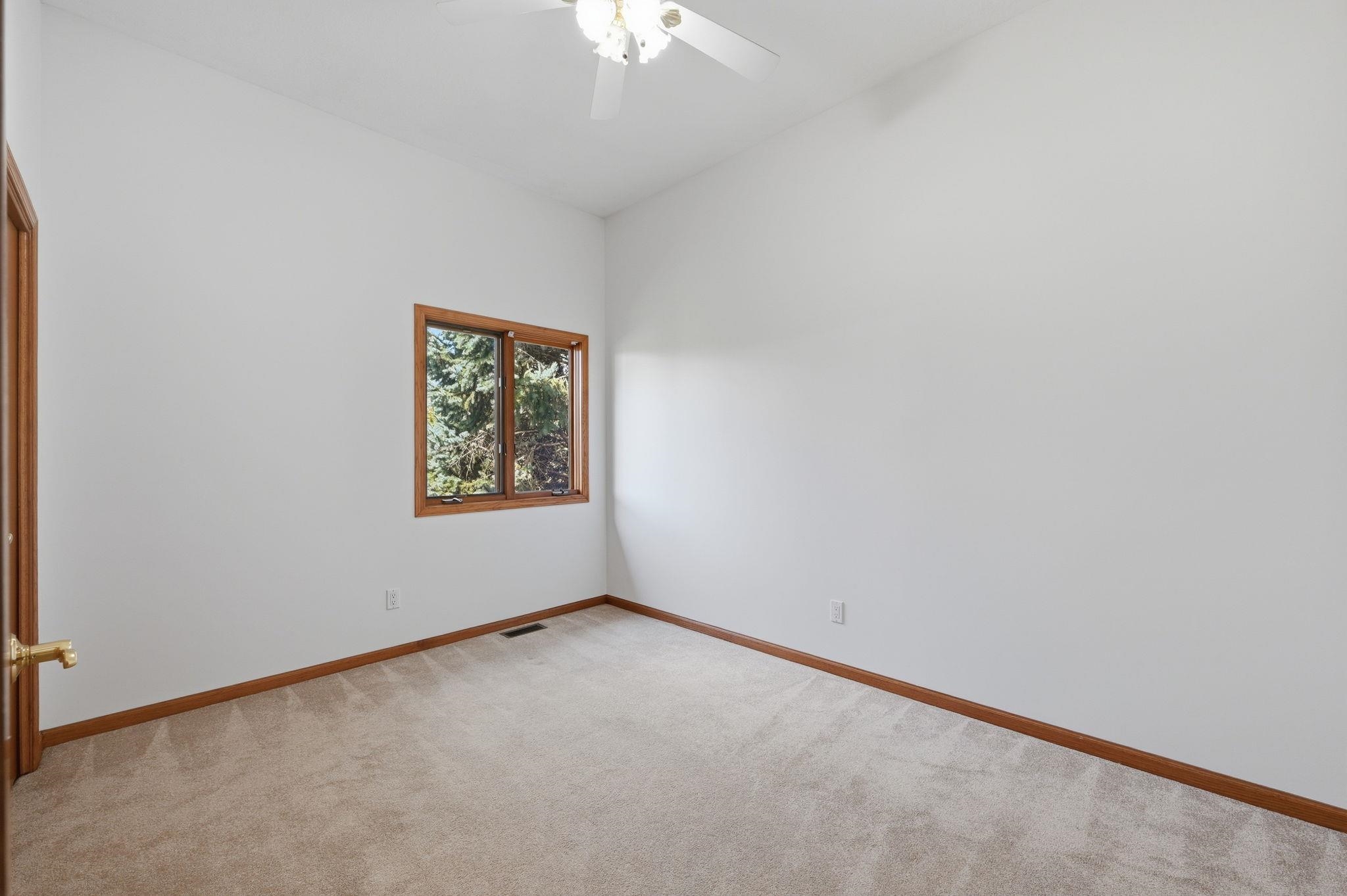 1017 N Cedar Park Cir Property Photo 18
