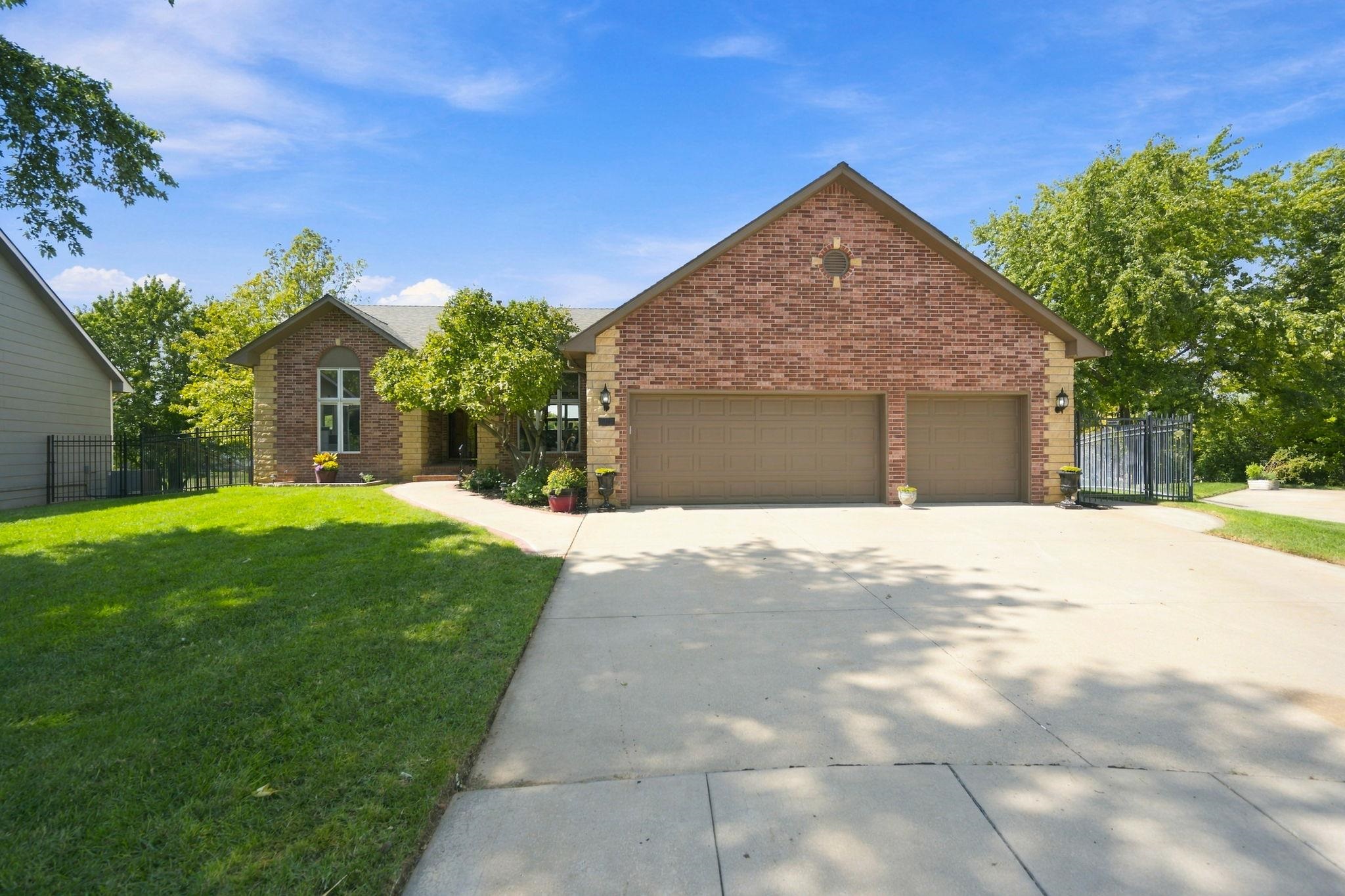 1017 N Cedar Park Cir Property Photo 35