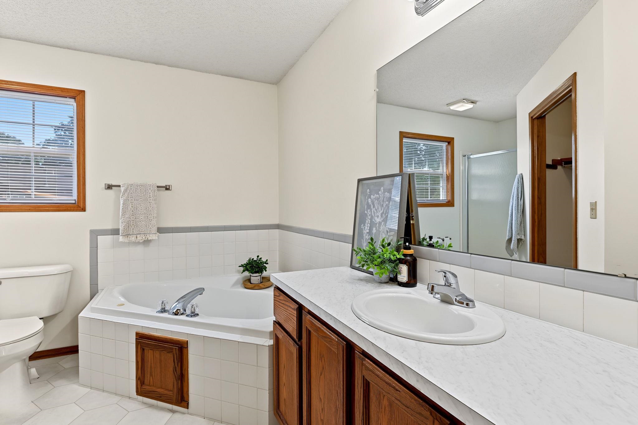 5823 W Kemper St Property Photo 19
