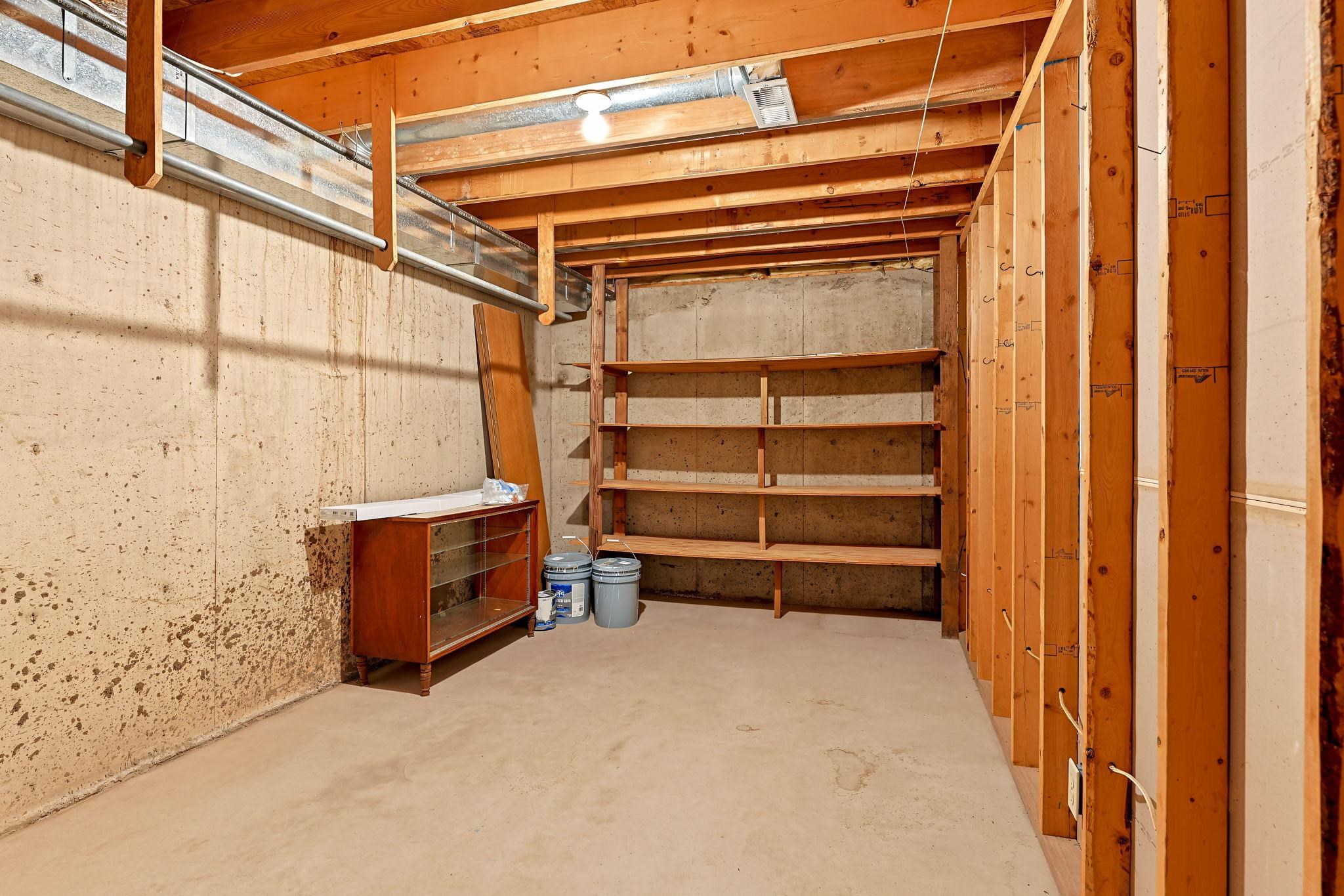 5823 W Kemper St Property Photo 29