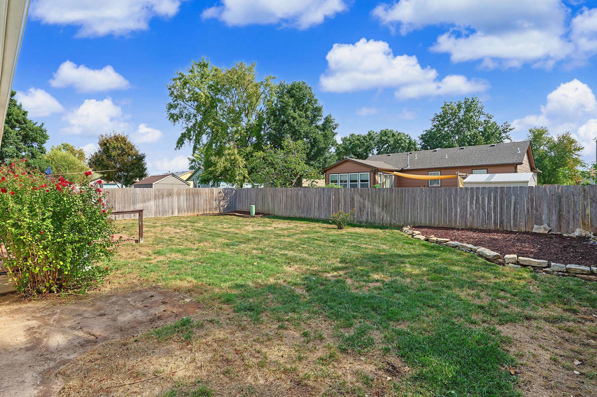 5823 W Kemper St Property Photo 33