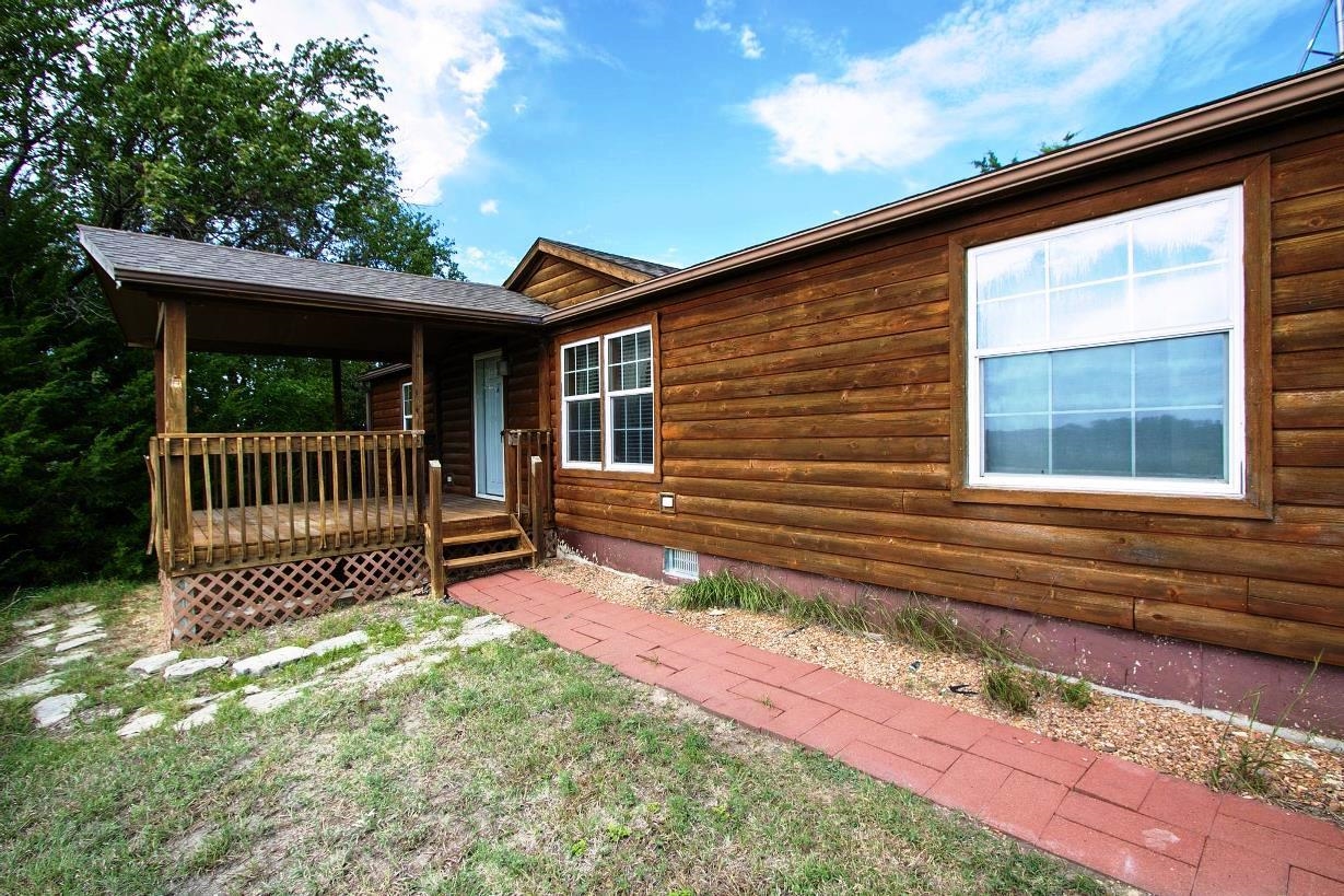 1188 150th Property Photo 2
