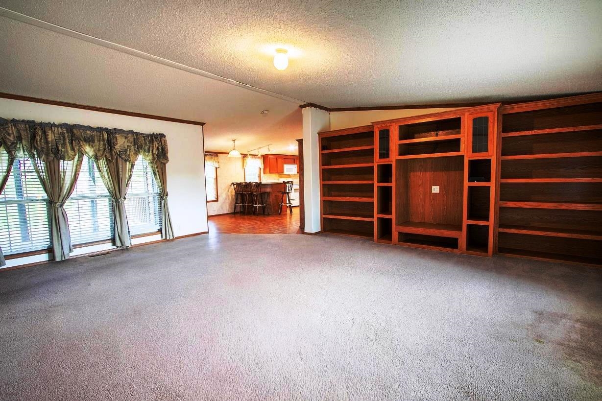 1188 150th Property Photo 3