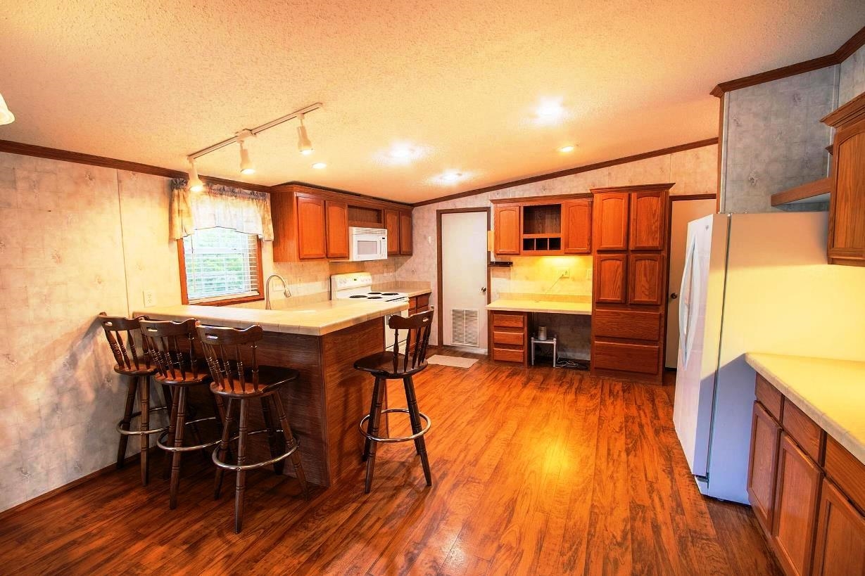 1188 150th Property Photo 4