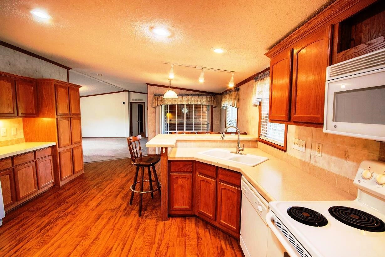 1188 150th Property Photo 5