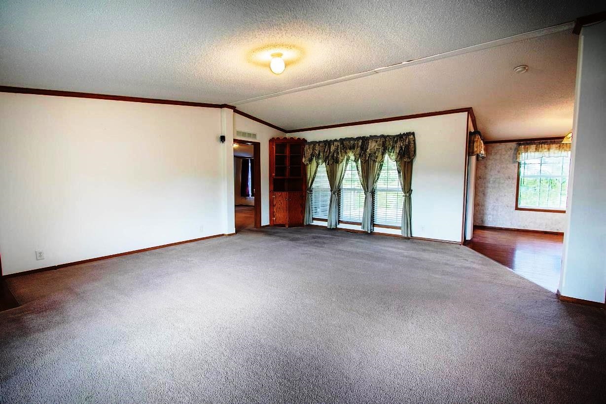 1188 150th Property Photo 9