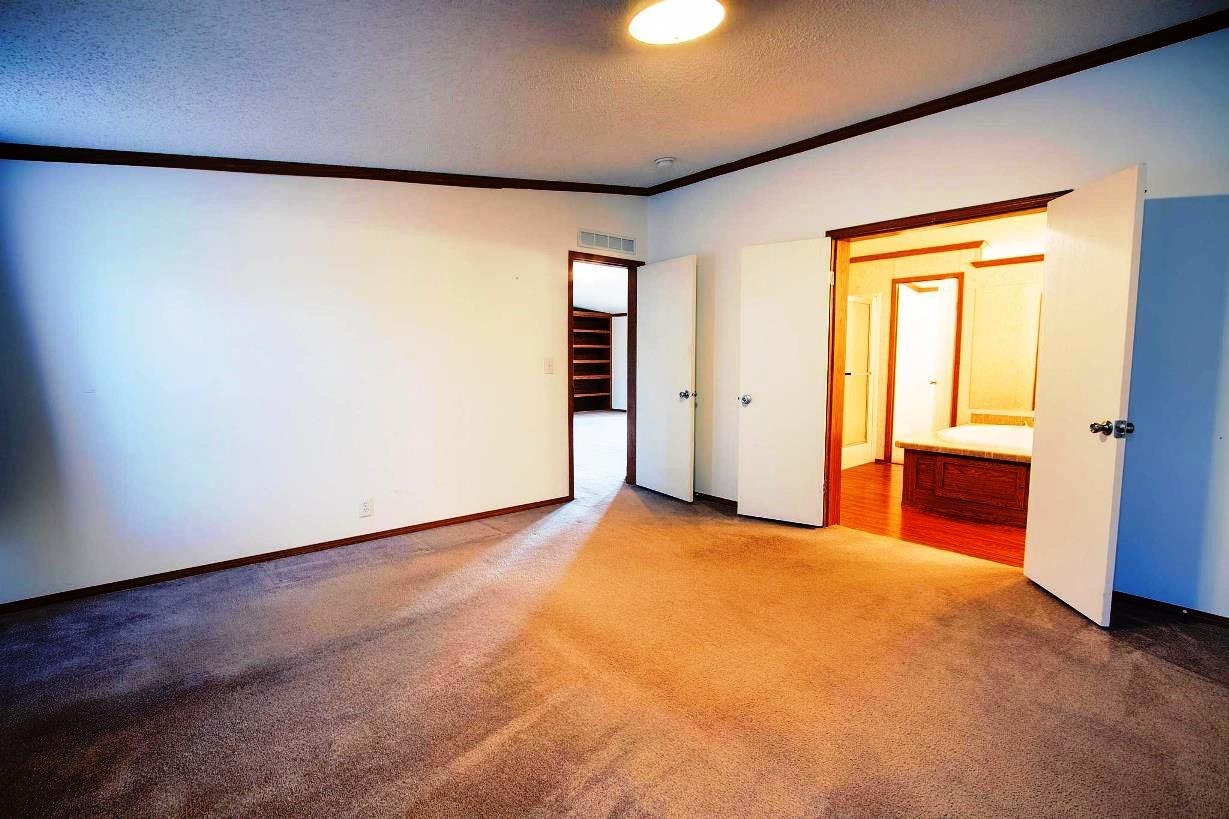 1188 150th Property Photo 12