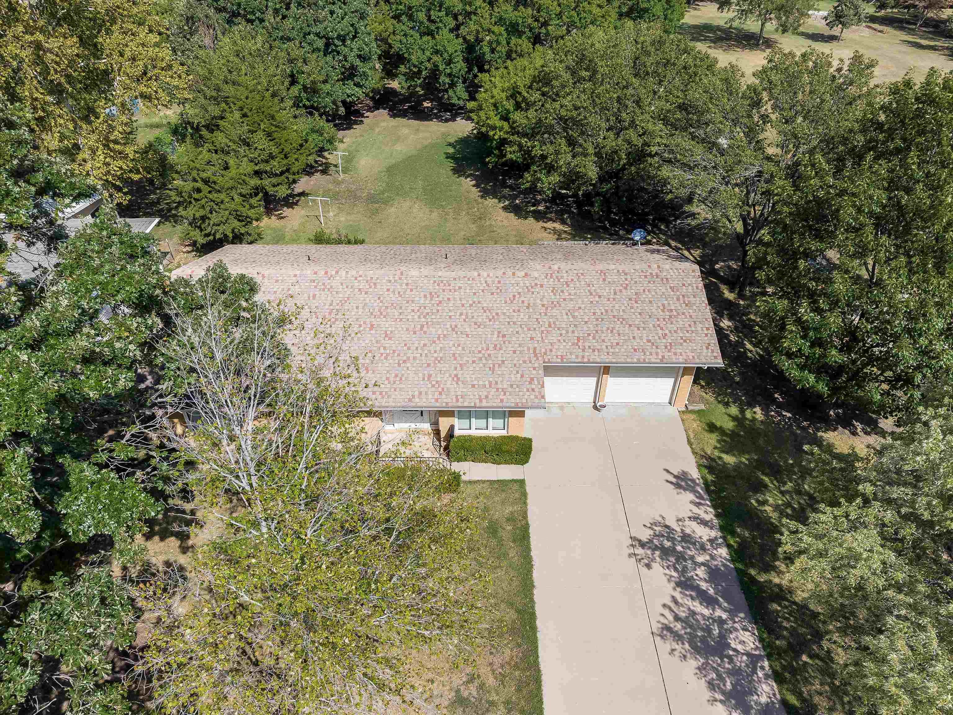 1120 E 8th Property Photo 28