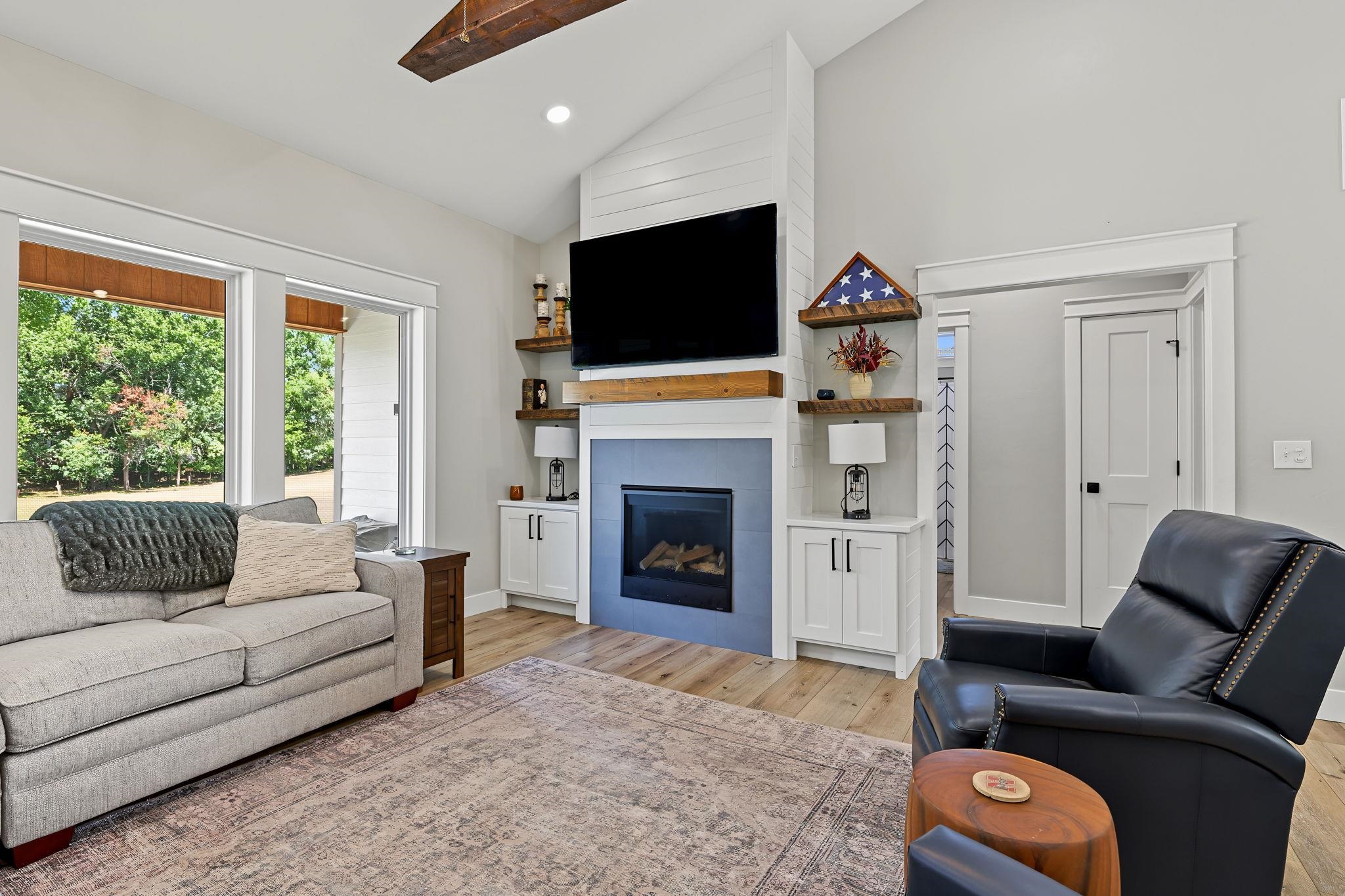 2116 Eastridge Property Photo 10