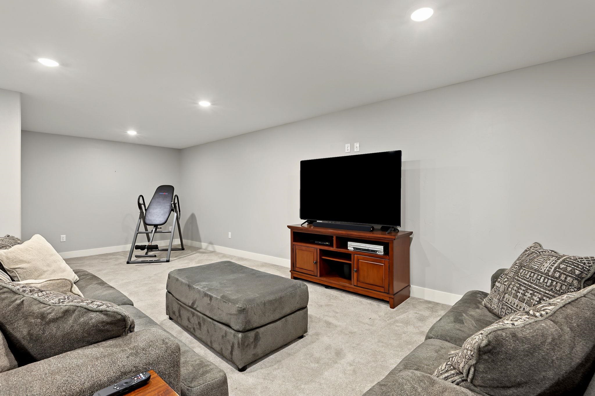 2116 Eastridge Property Photo 23