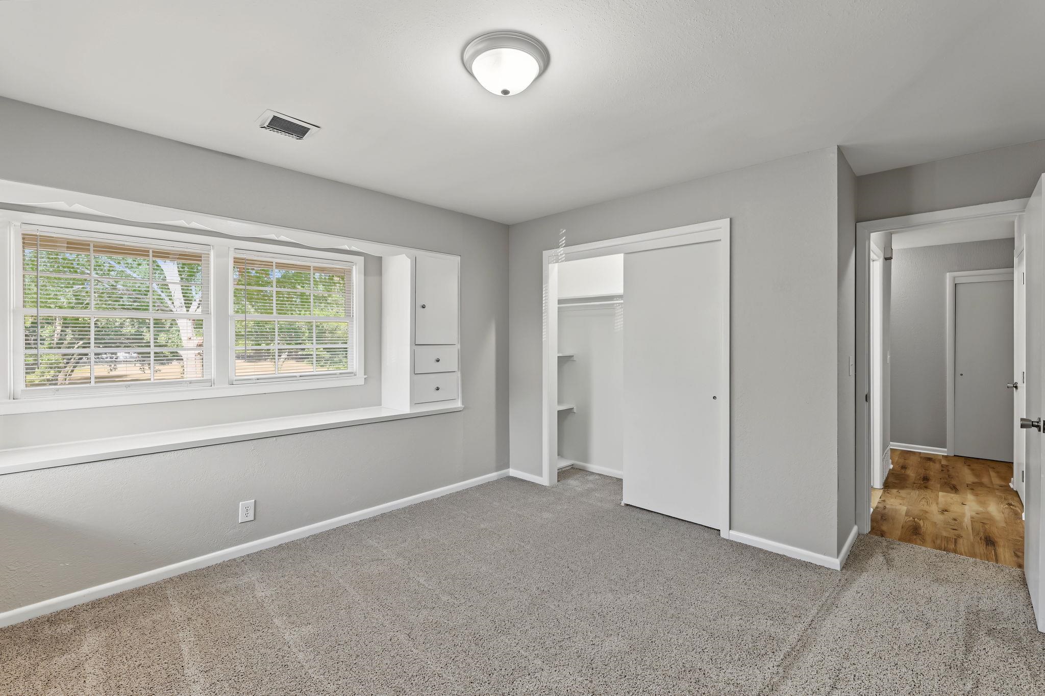1026 N Kevin Property Photo 17