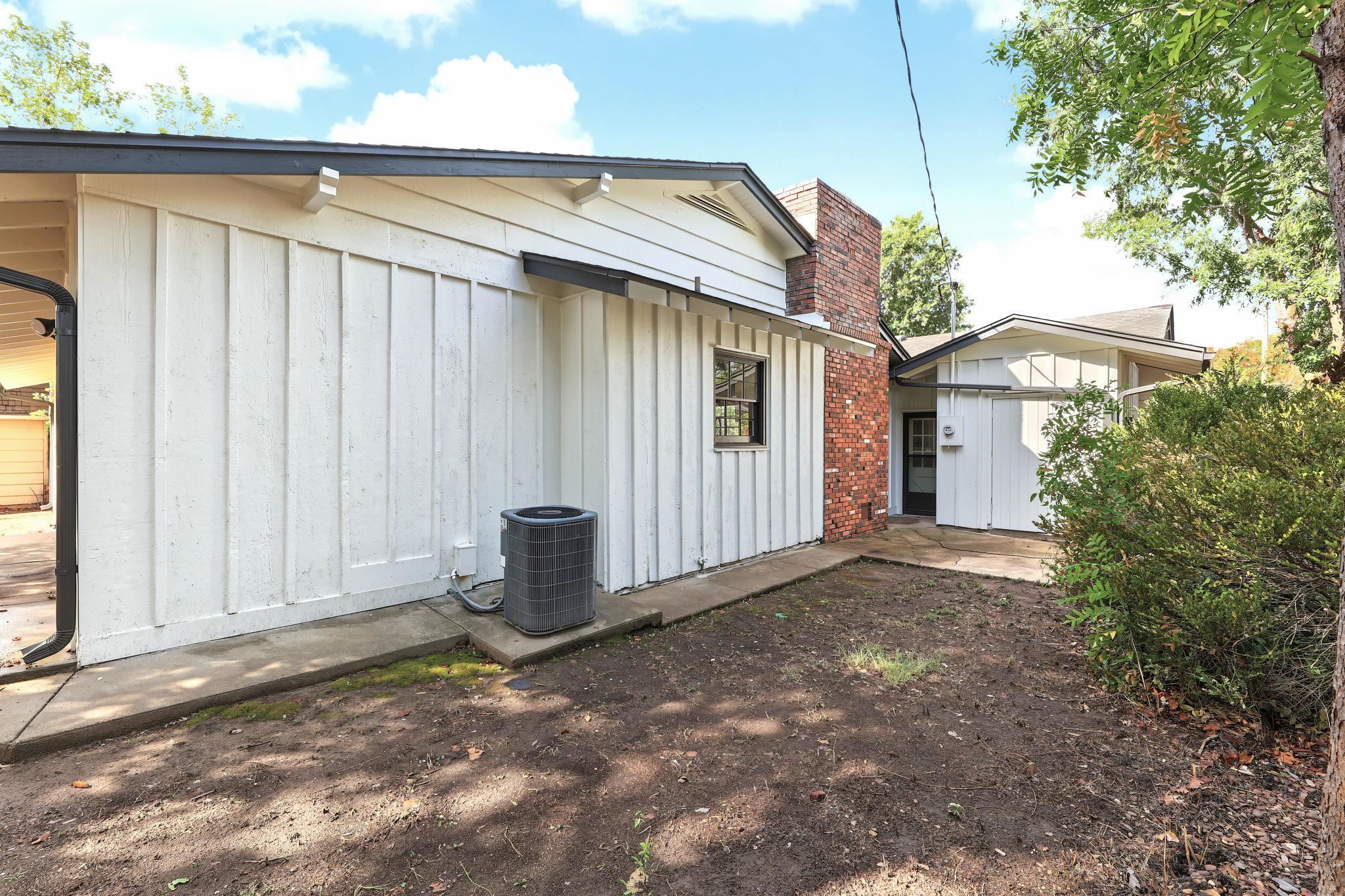1026 N Kevin Property Photo 33