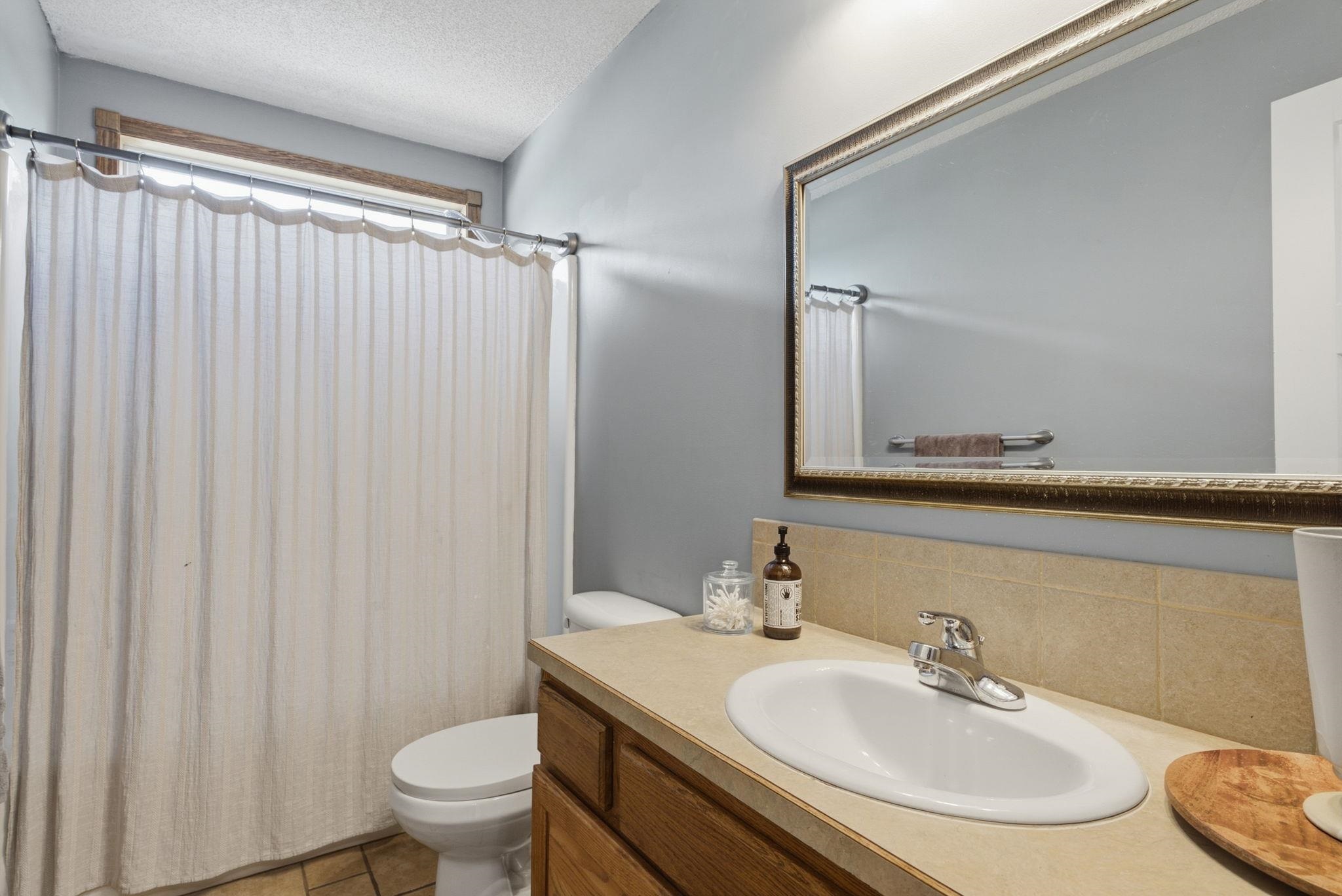 222 S Decker Ct Property Photo 19