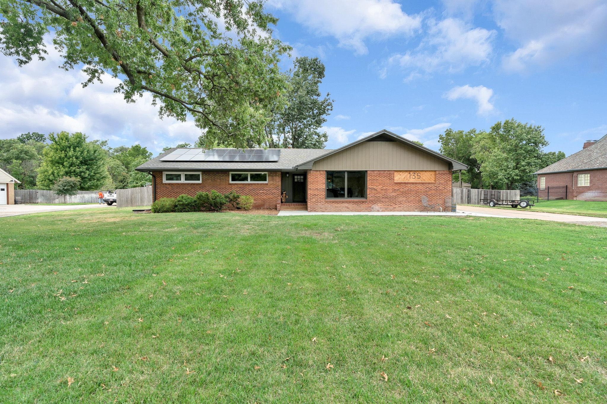 135 S Westfield Property Photo 2
