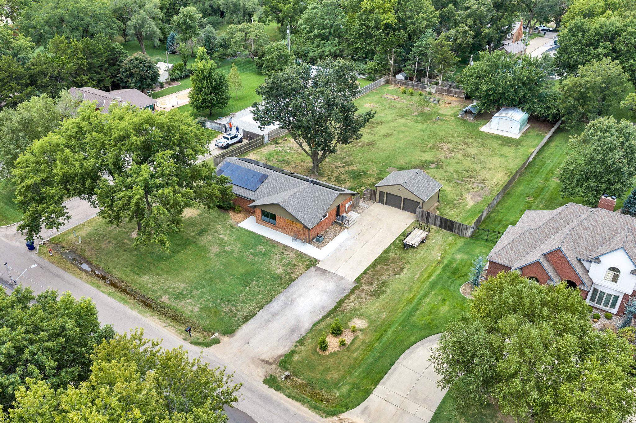 135 S Westfield Property Photo 5