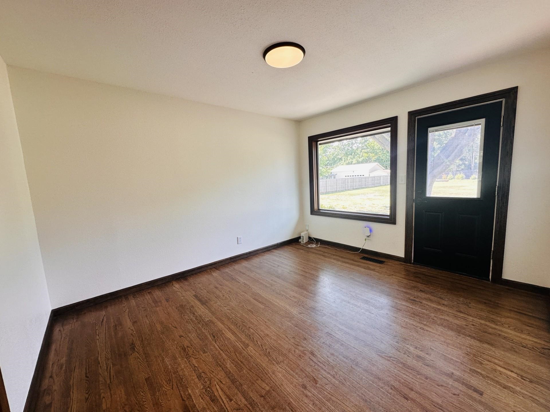 135 S Westfield Property Photo 6