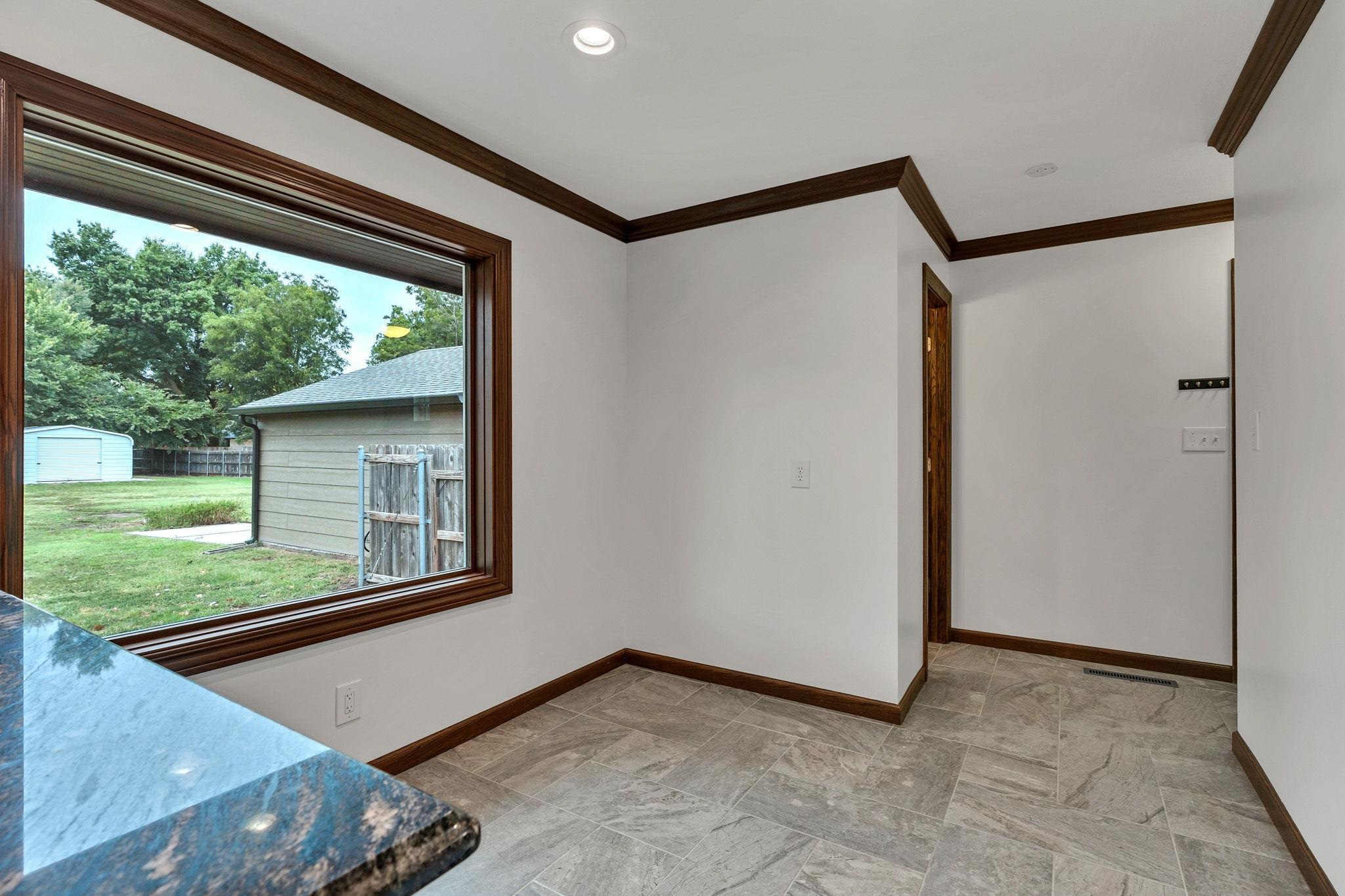 135 S Westfield Property Photo 13