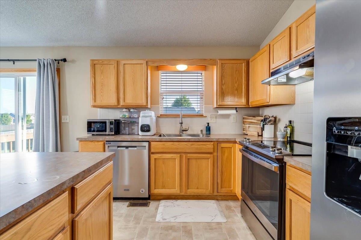 2407 E Kite St. Property Photo 14