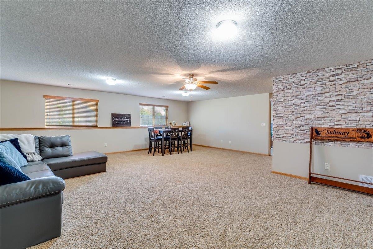 2407 E Kite St. Property Photo 27