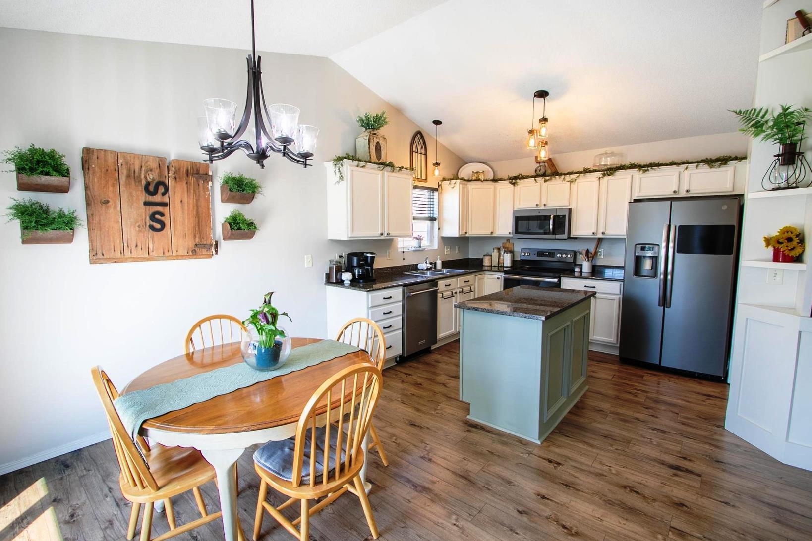 1511 E Cedar Tree Property Photo 6