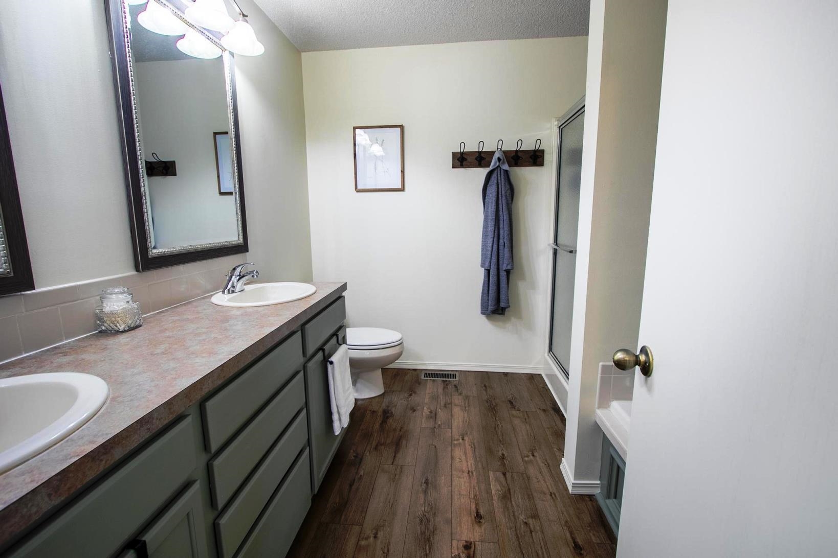 1511 E Cedar Tree Property Photo 11