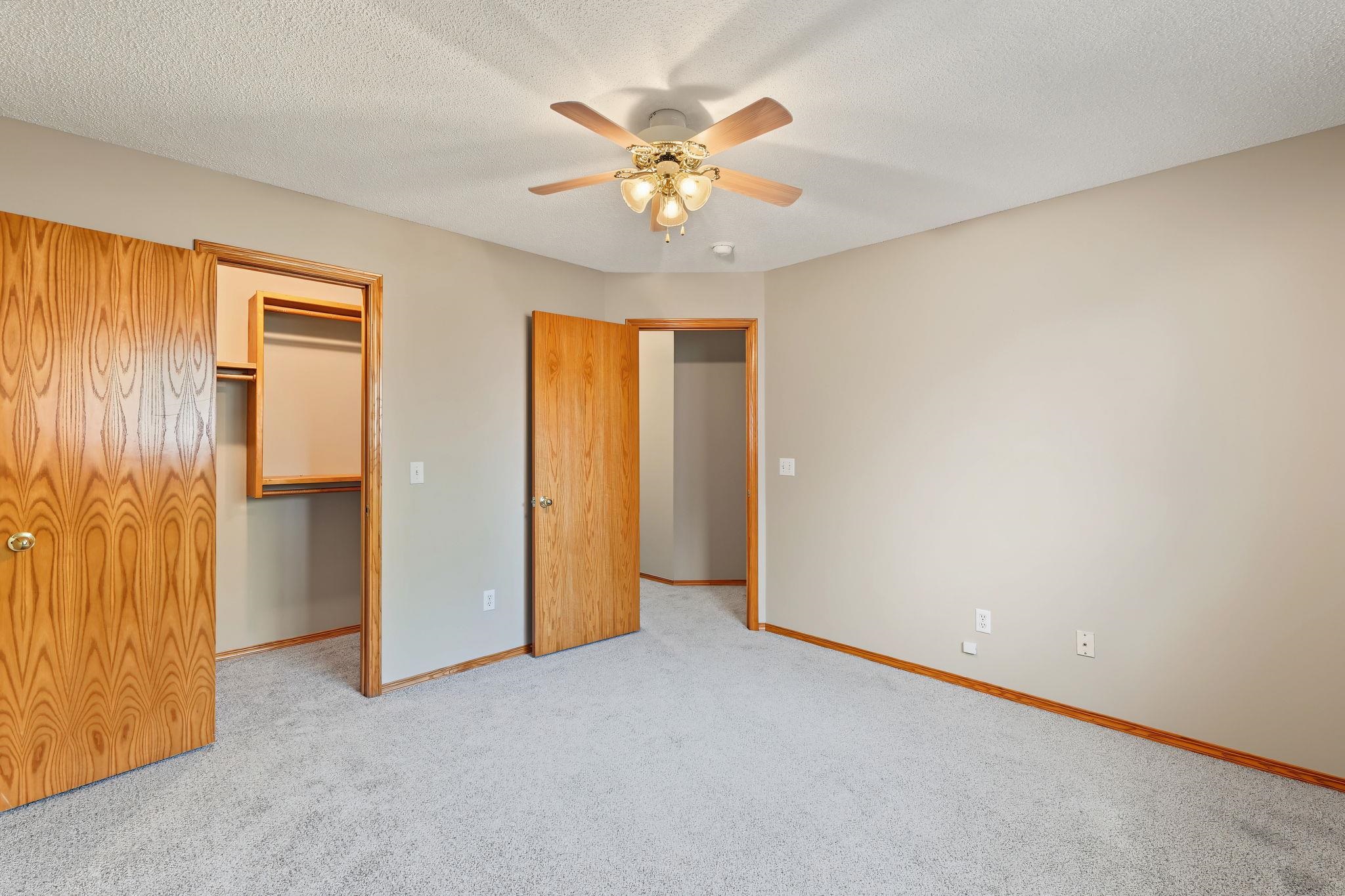 712 E Lakewood Property Photo 19