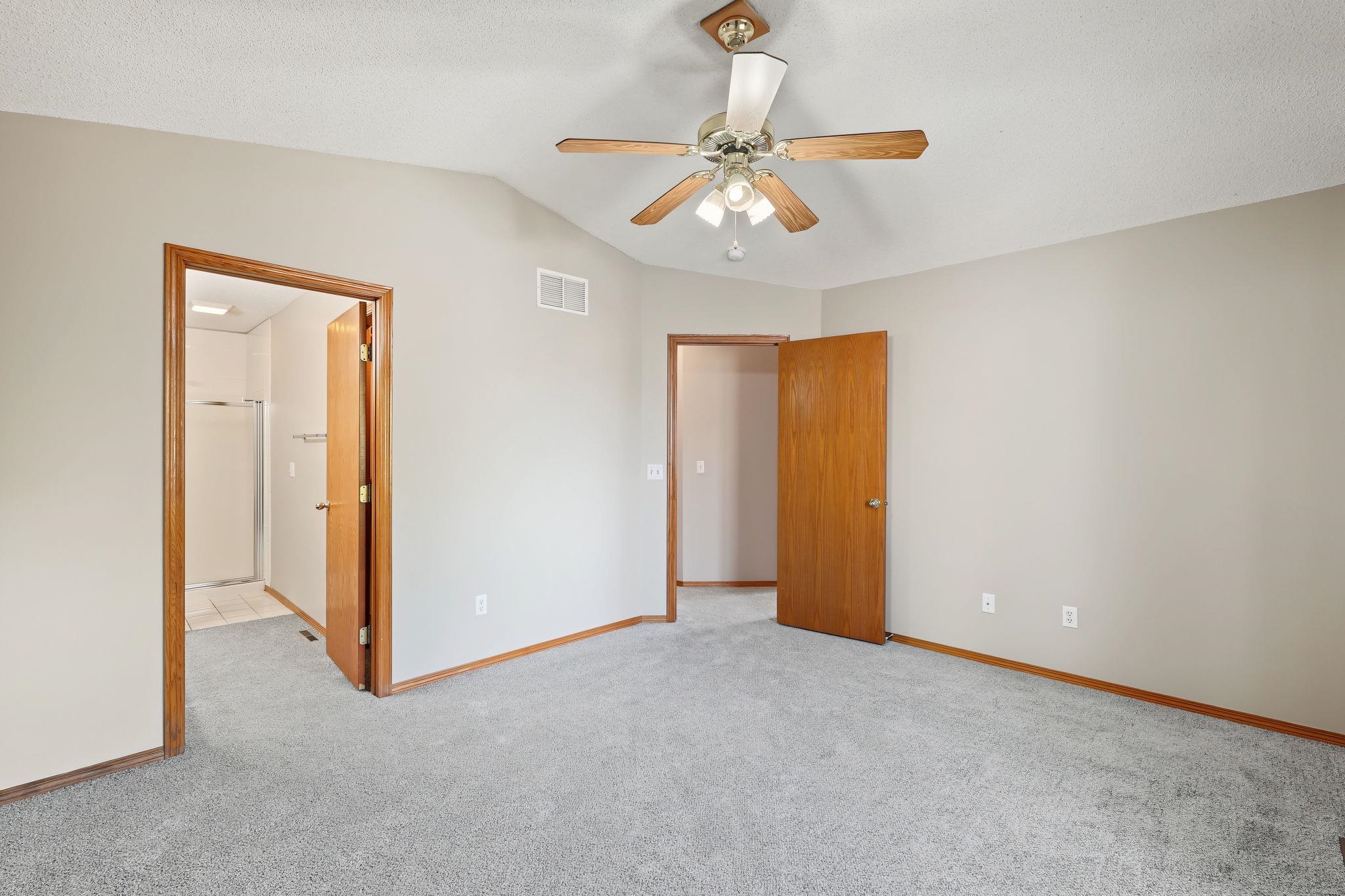 712 E Lakewood Property Photo 24