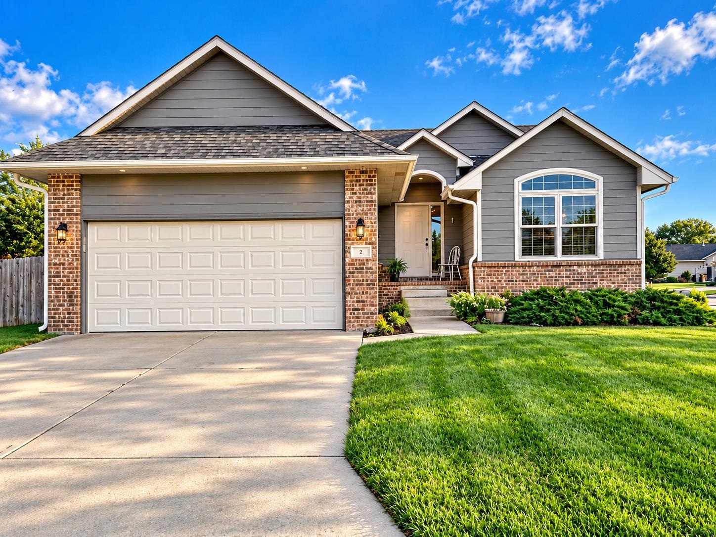 2 Ember Way Circle Property Photo 1