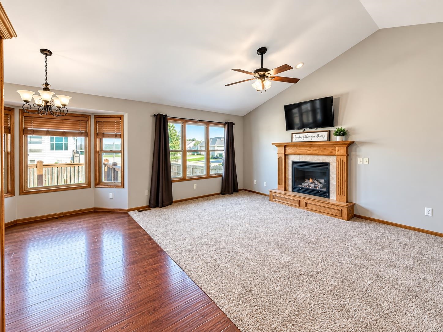 2 Ember Way Circle Property Photo 3