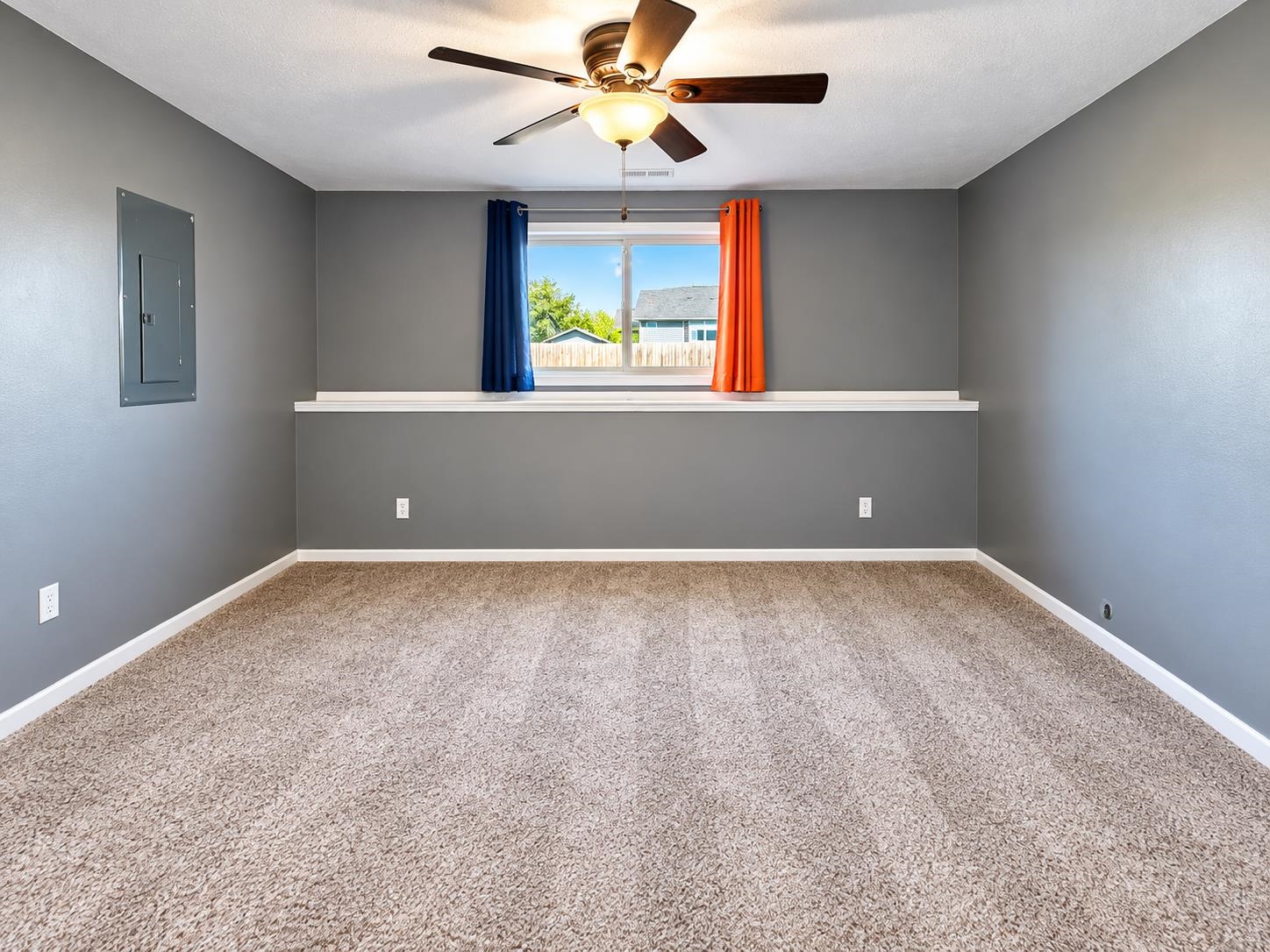 2 Ember Way Circle Property Photo 6