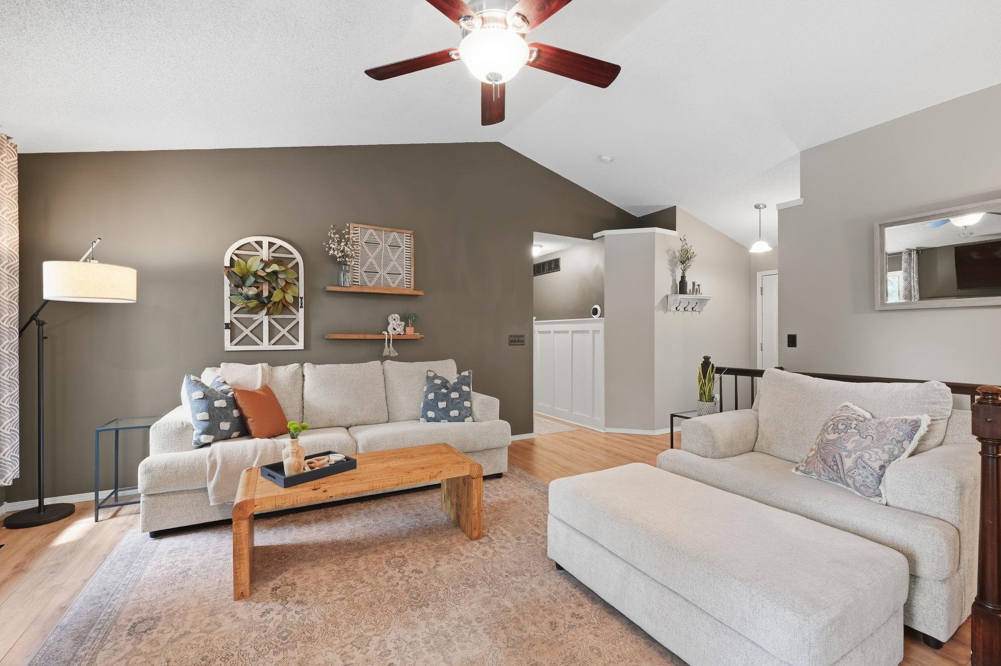 11615 W May St. Property Photo 6