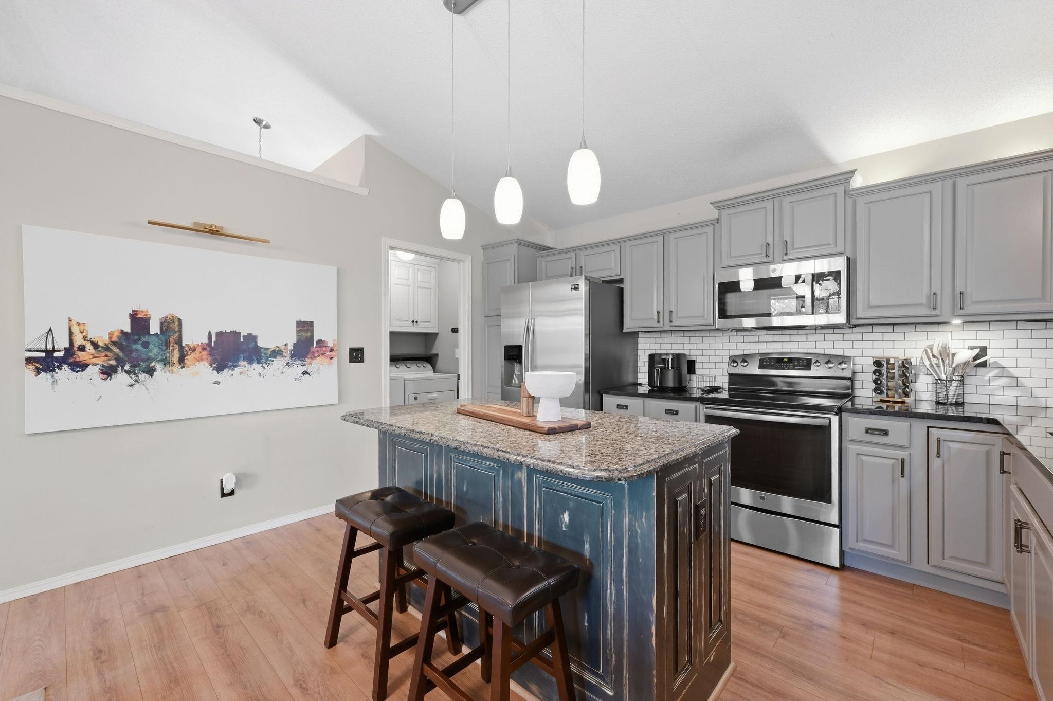 11615 W May St. Property Photo 11
