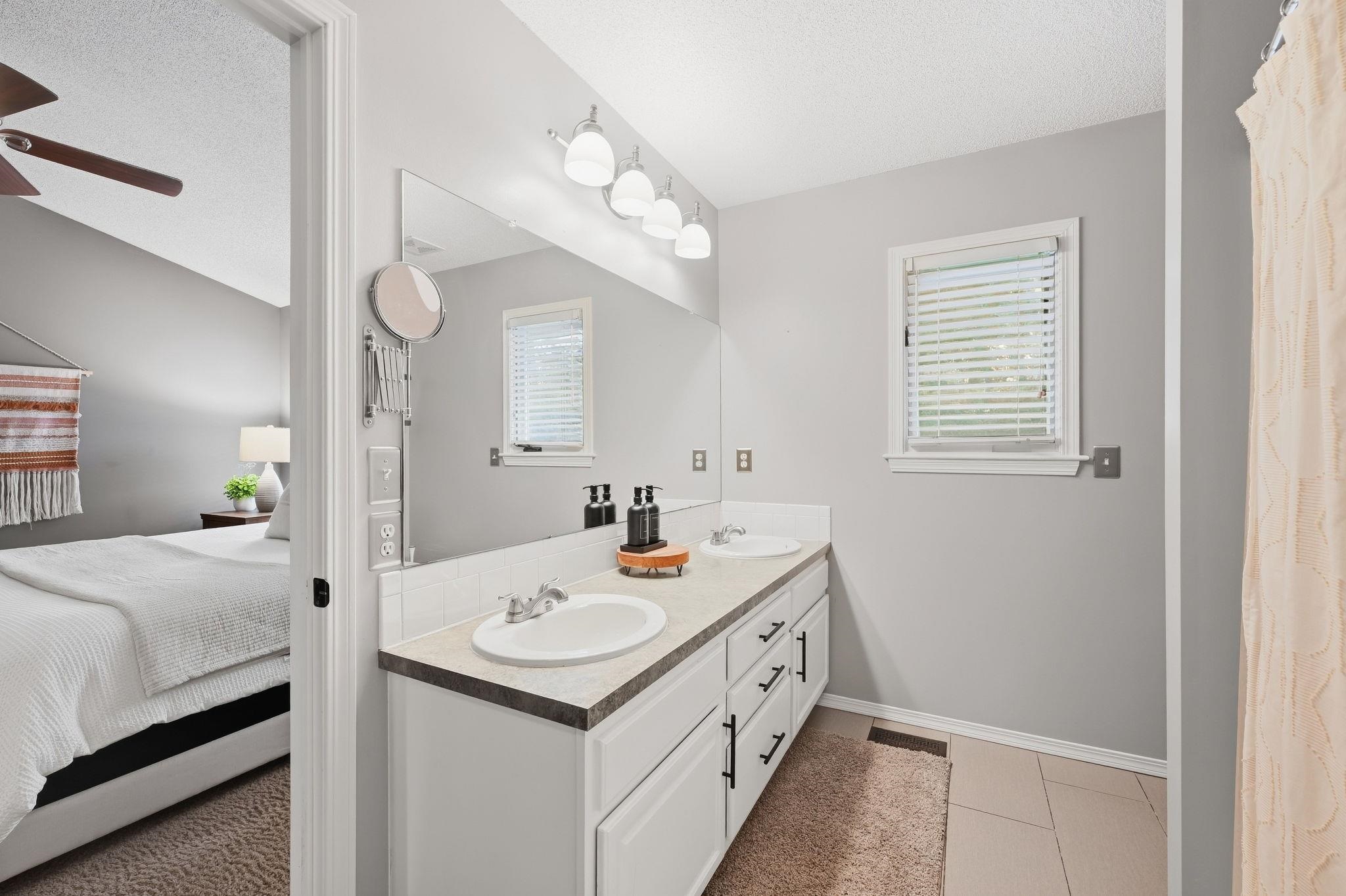 11615 W May St. Property Photo 17