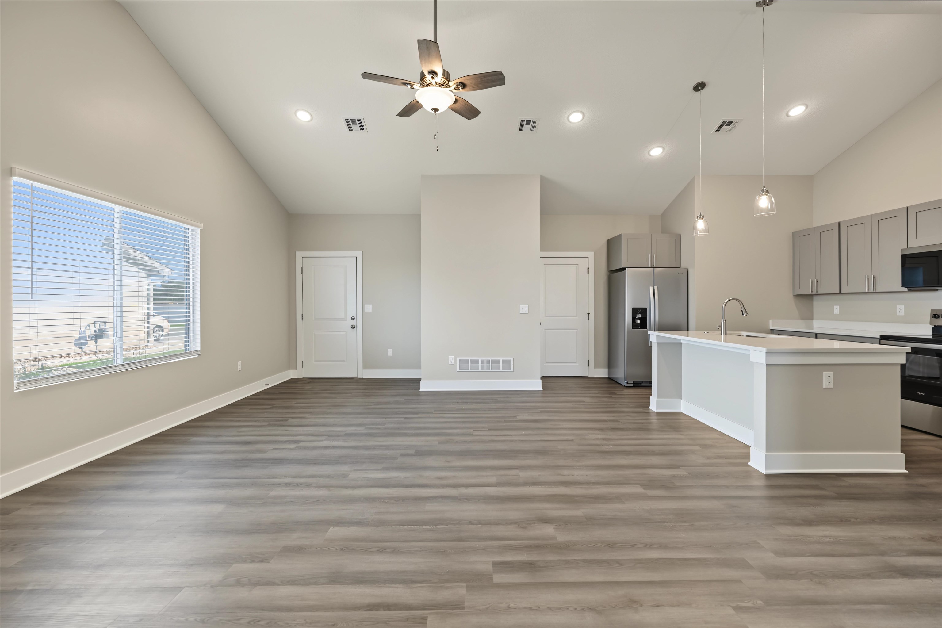 1242 Steve Hawley Ln. Property Photo 2