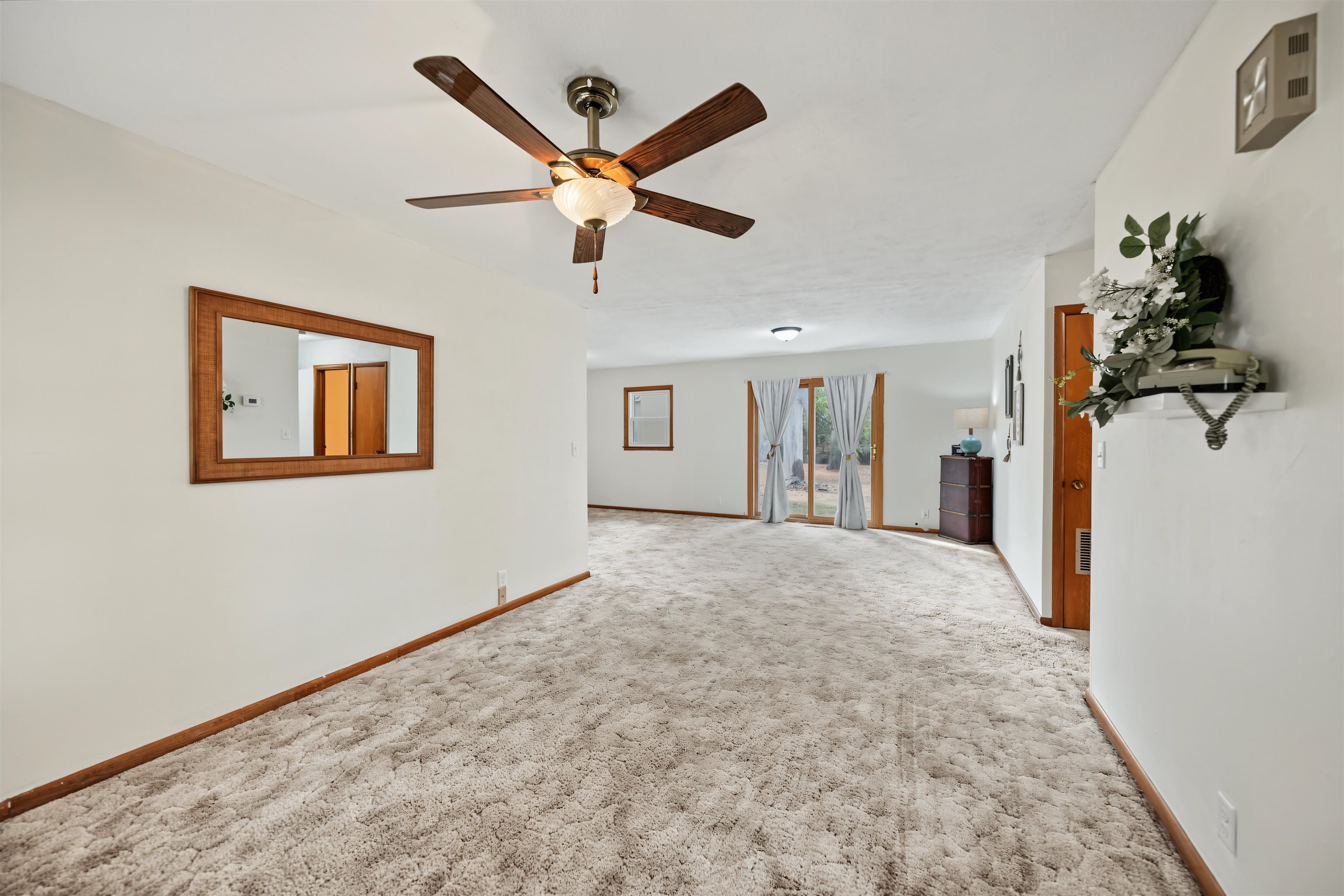 1639 Comanche Rd Property Photo 6