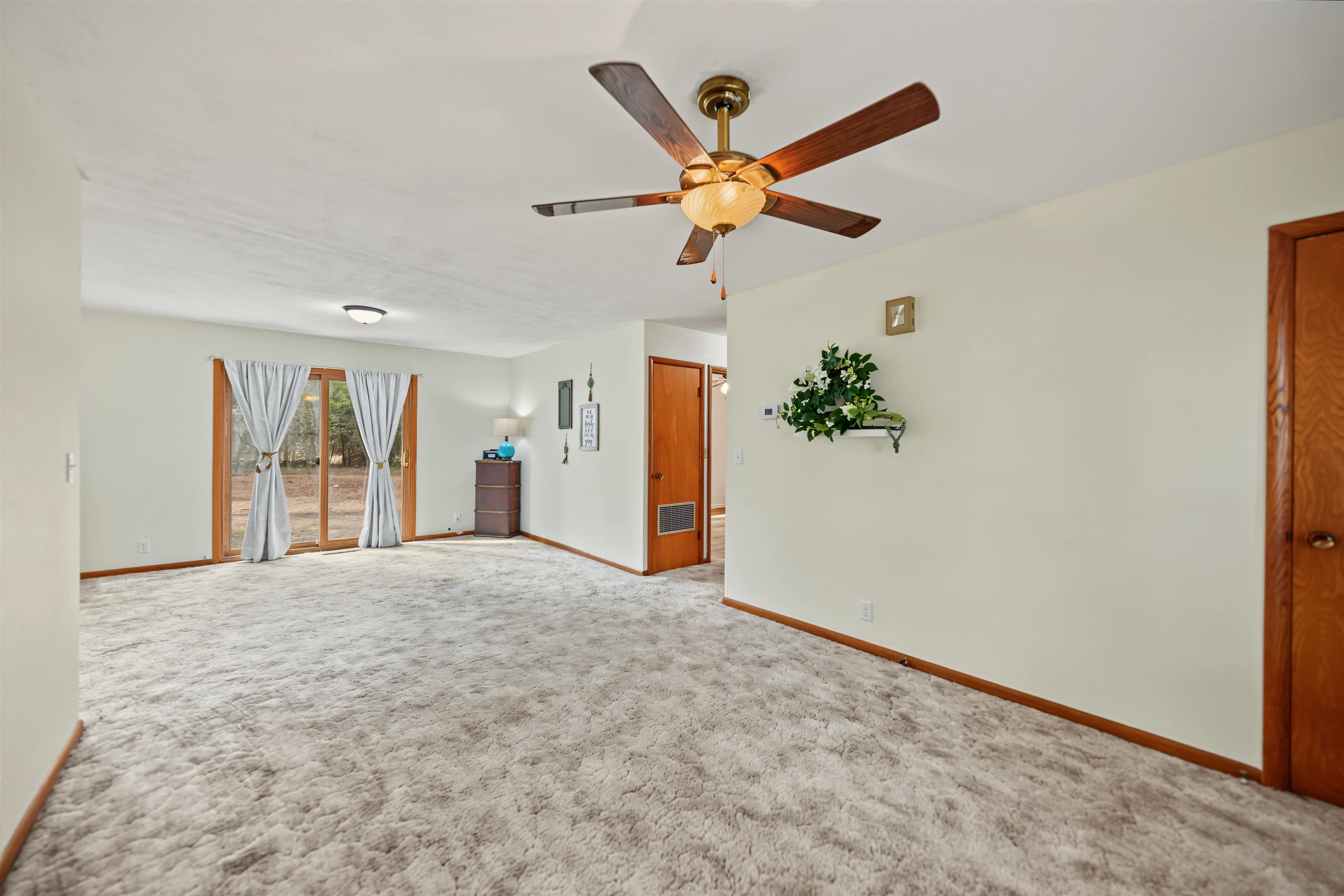 1639 Comanche Rd Property Photo 7