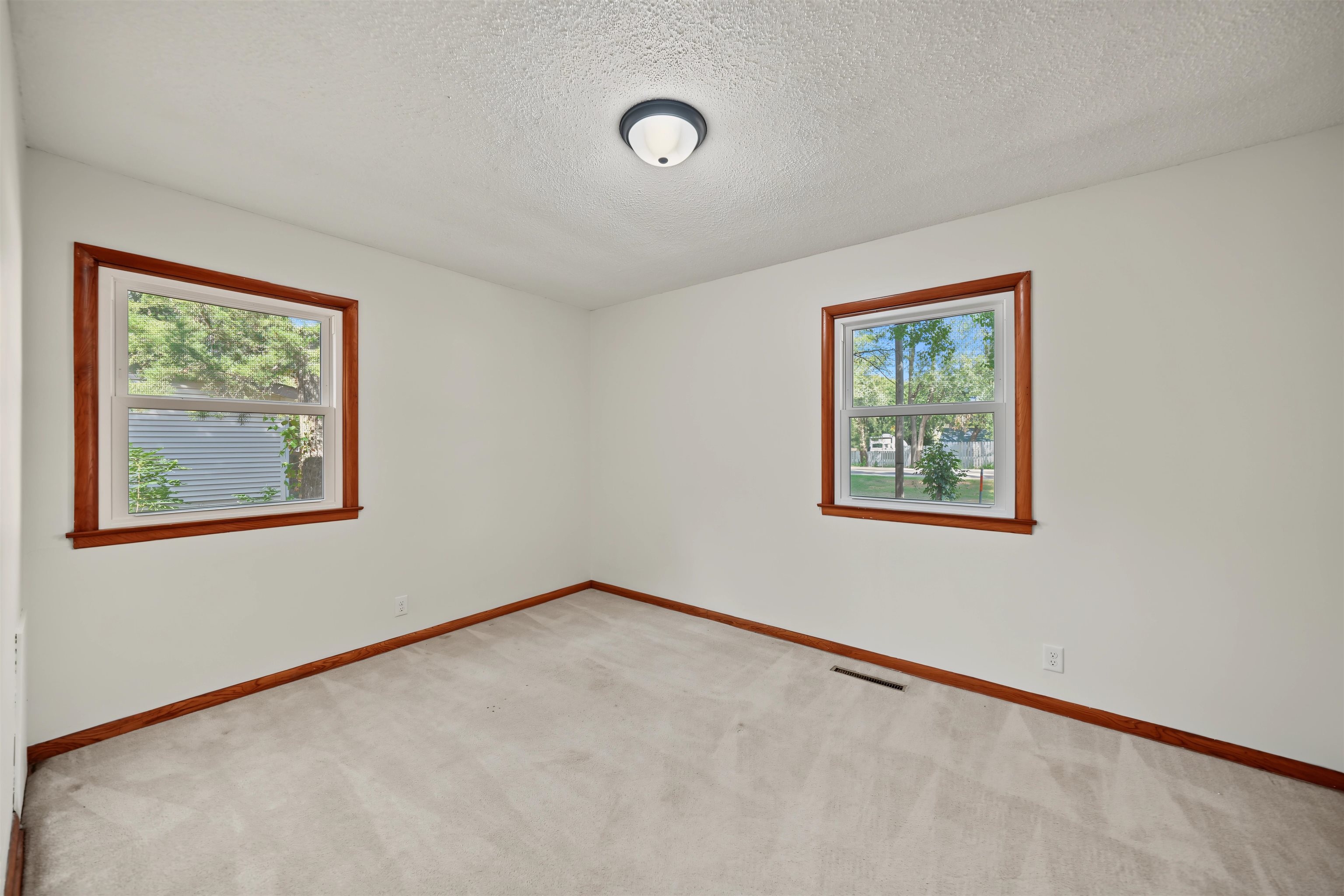 1639 Comanche Rd Property Photo 25