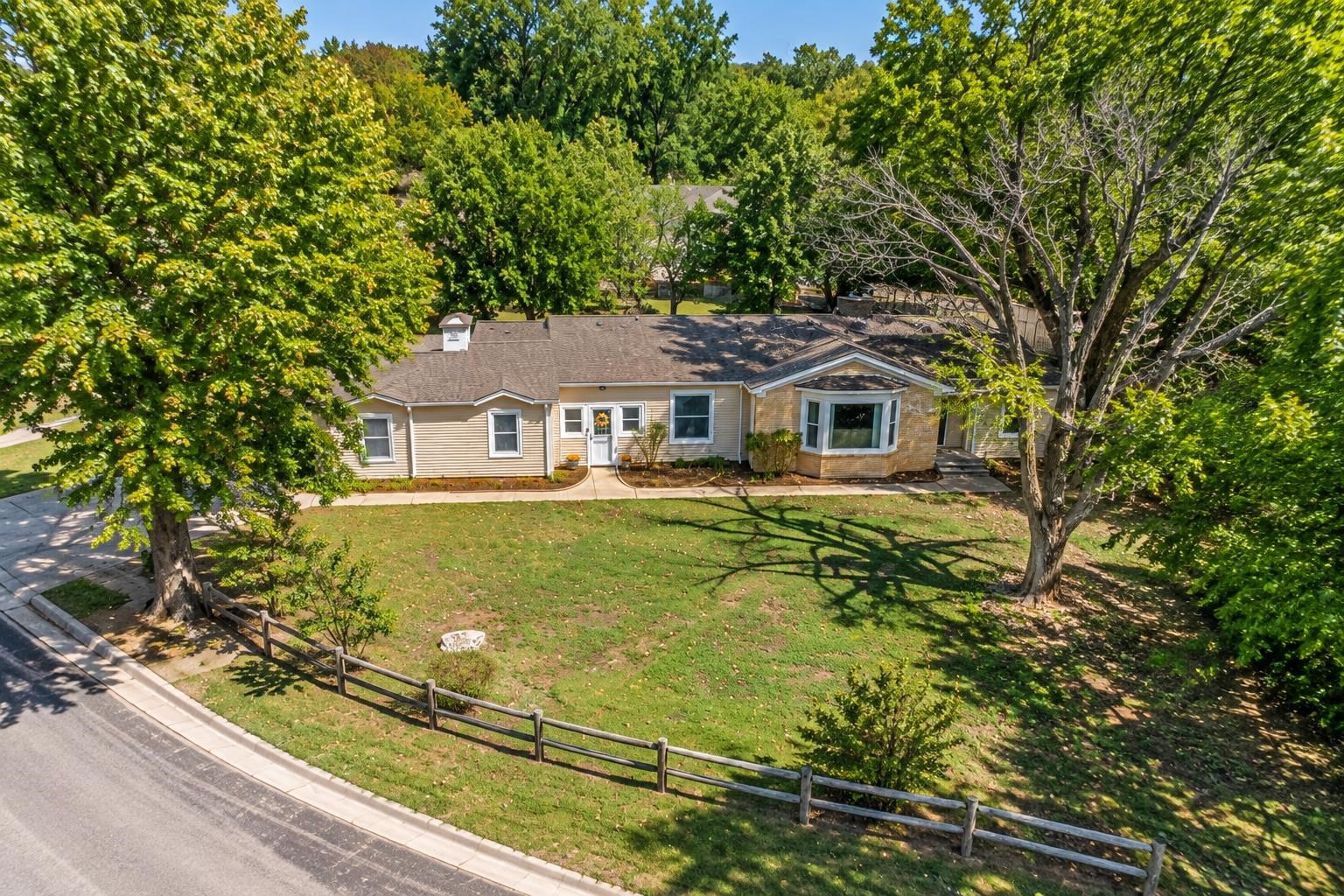 350 S Gorin St. Property Photo 1