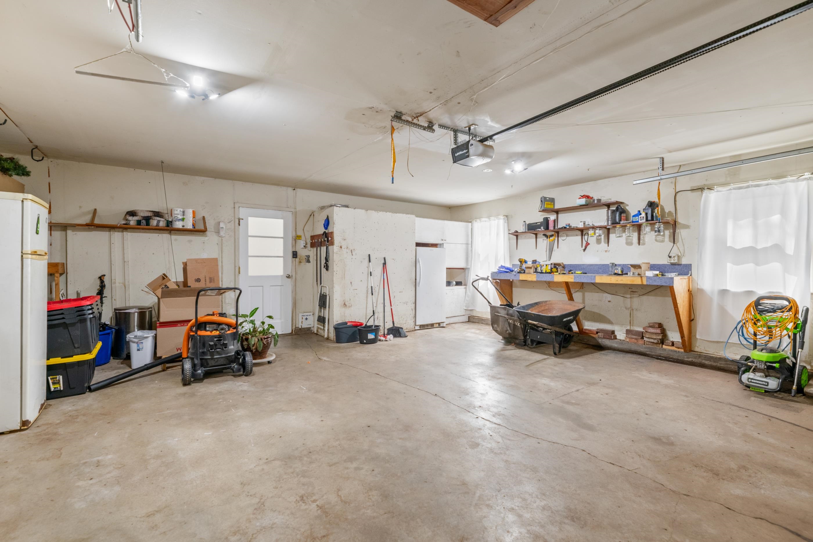 350 S Gorin St. Property Photo 18