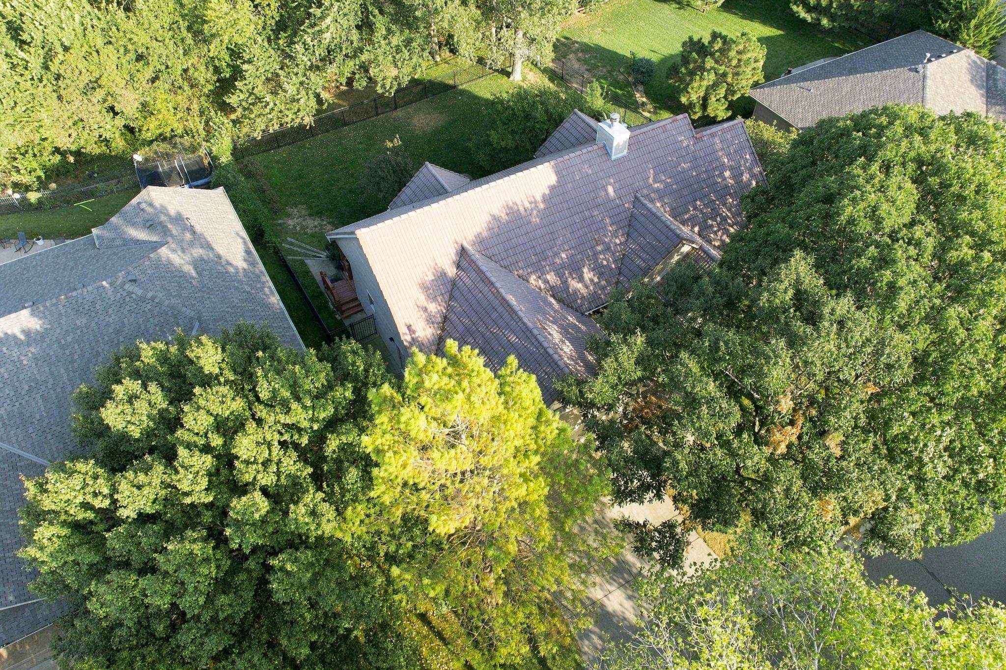 6907 W Garden Ridge Ct Property Photo 2