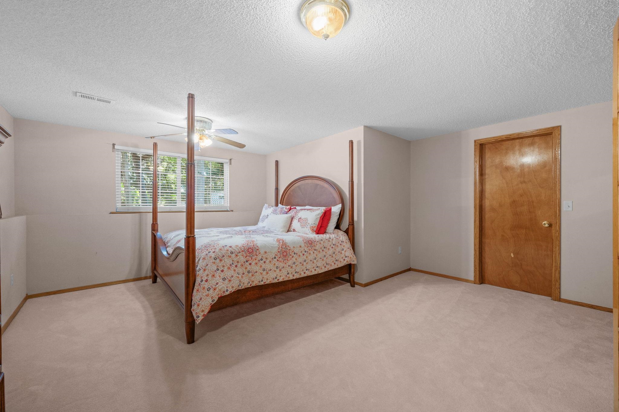 6907 W Garden Ridge Ct Property Photo 23