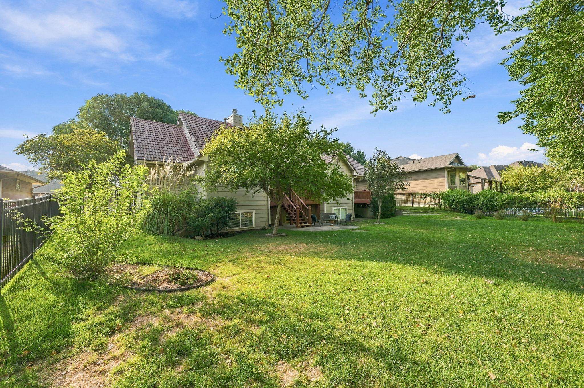 6907 W Garden Ridge Ct Property Photo 32