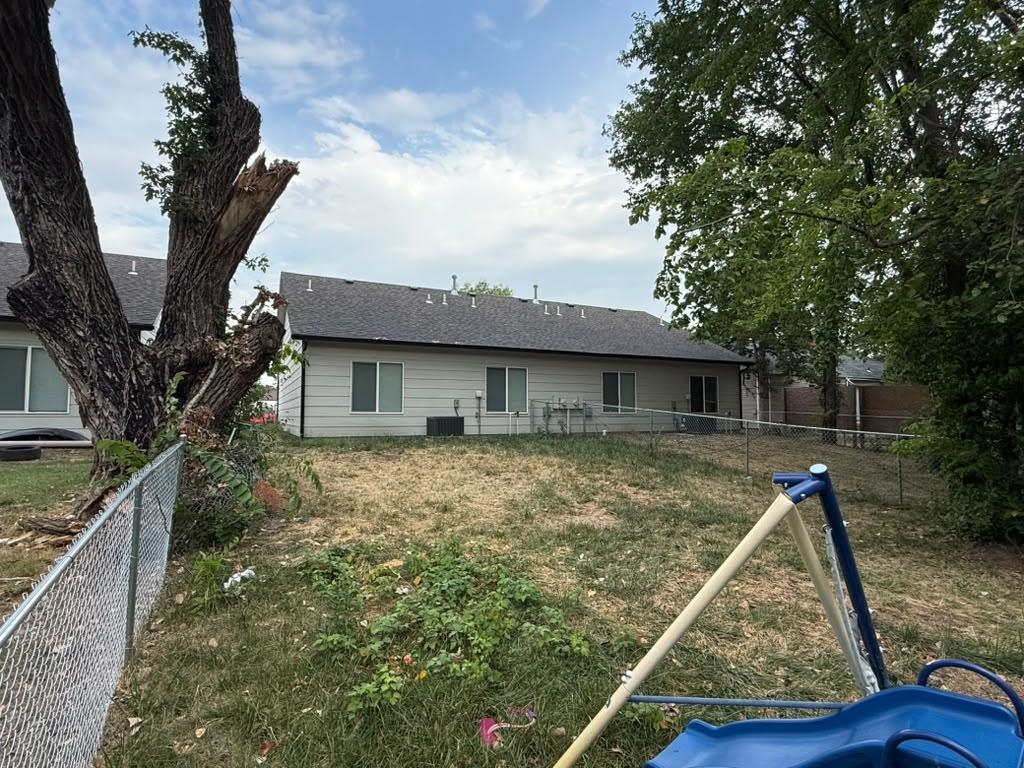 942 N Glendale St Property Photo 14