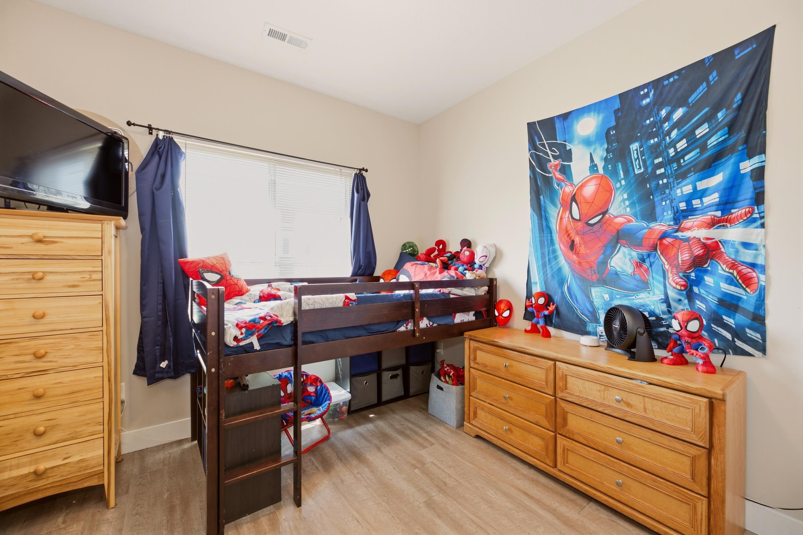 3209 E Aster Property Photo 18