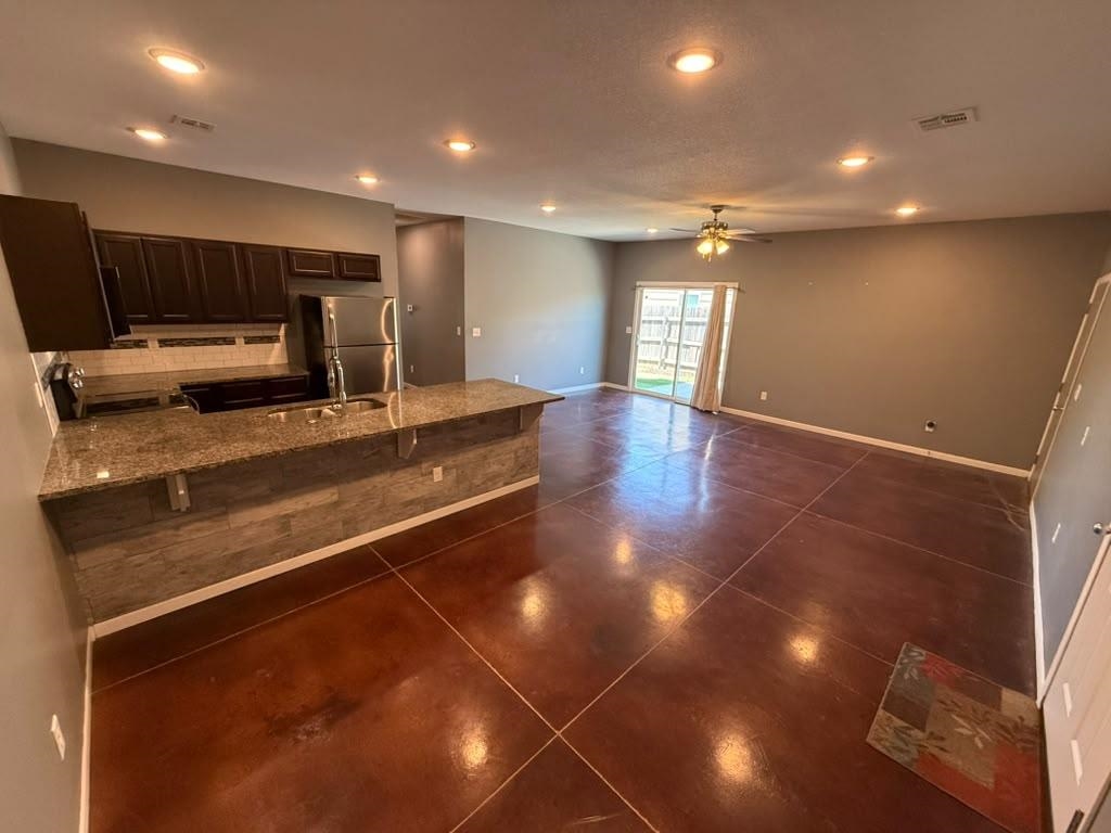 5269 N Cypress Cir. Property Photo 2