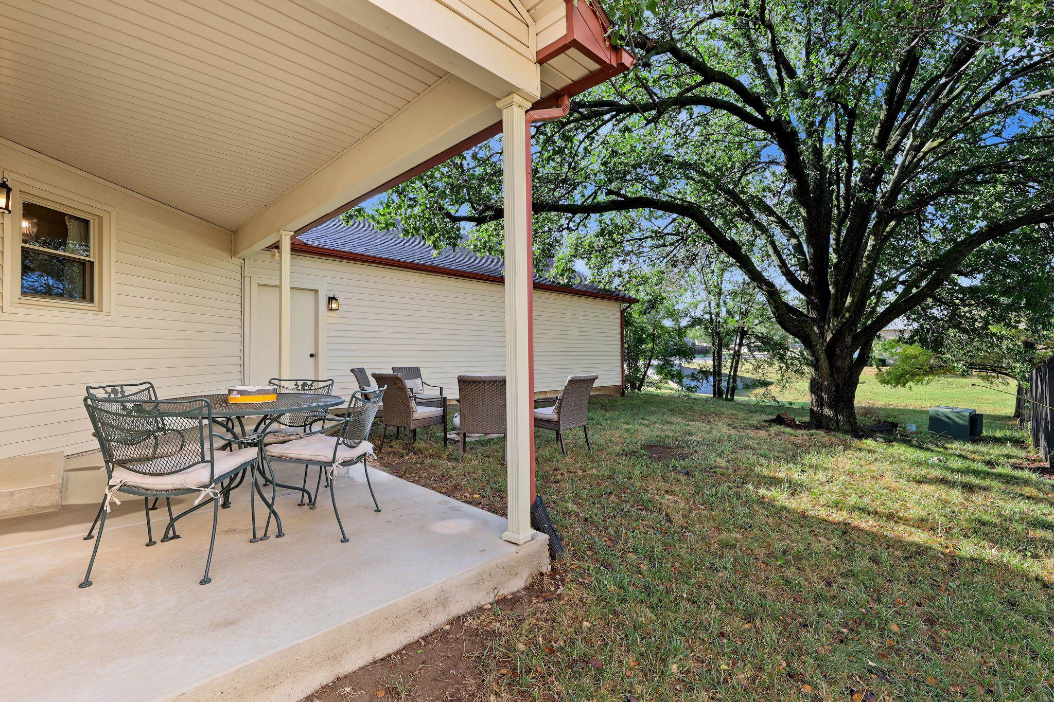 2049 S Cypress Property Photo 21