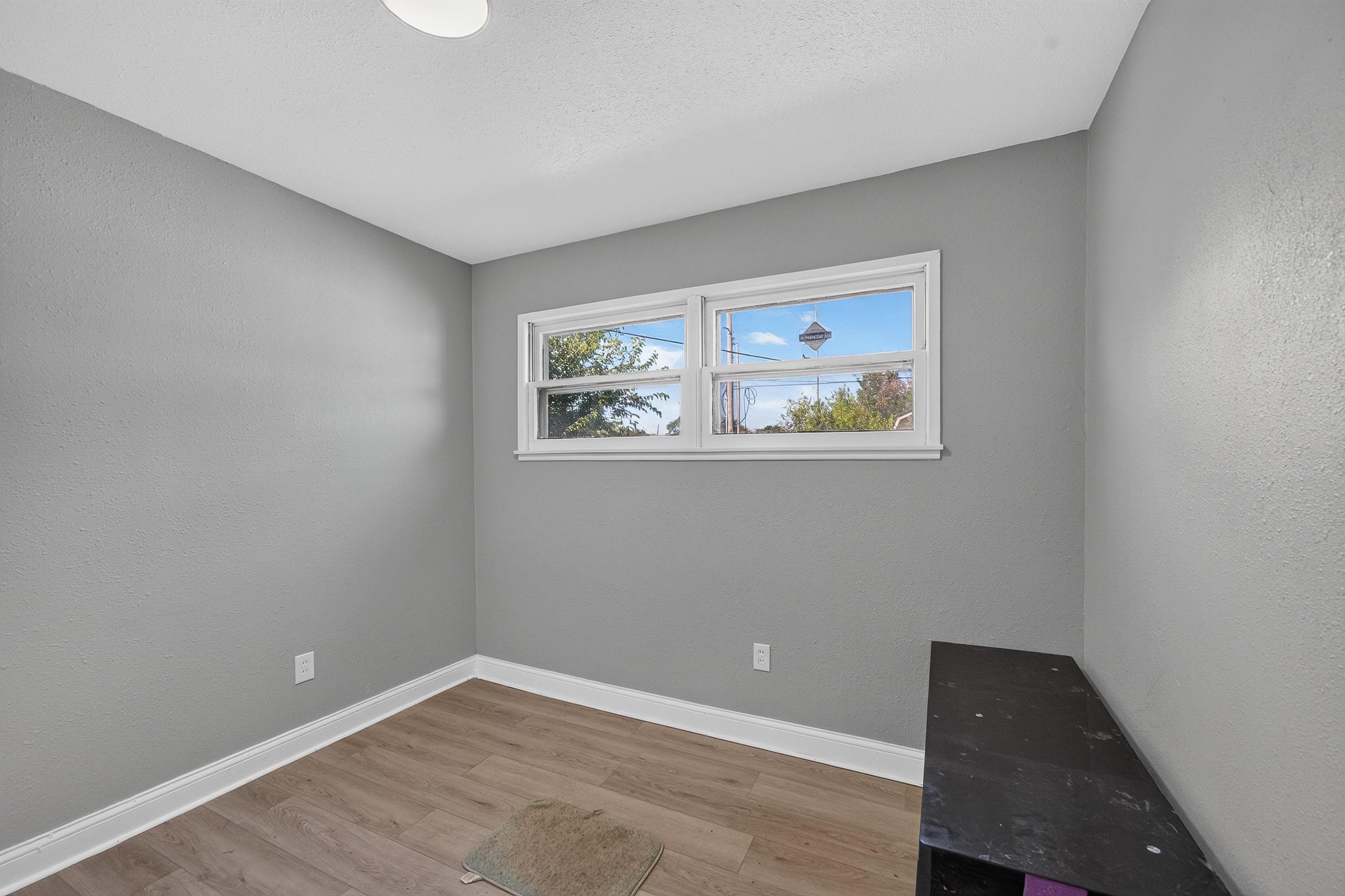 1207 N Spruce Property Photo 16